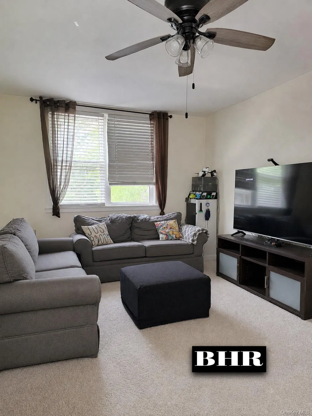 2020 Pearson Street, New York, NY, 2 Bedrooms Bedrooms, 4 Rooms Rooms,1 BathroomBathrooms,Residential,For Rent,Pearson,0,1026137 2020 Pearson Street, New York, NY, 2 Bedrooms Bedrooms, 4 Rooms Rooms,1 BathroomBathrooms,Residential,For Rent,Pearson,0,1026137