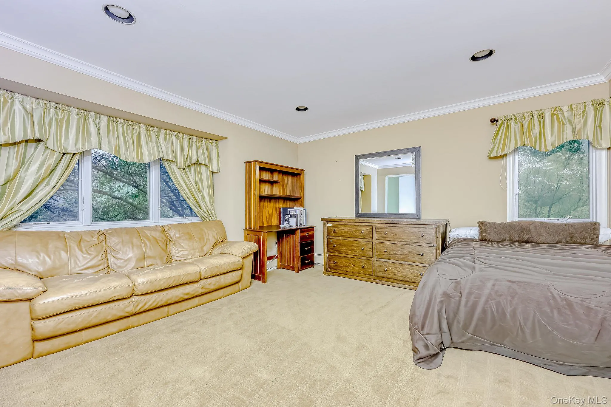 17 Snowdrop Drive, Clarkstown, NY, 5 Bedrooms Bedrooms, 20 Rooms Rooms,3 BathroomsBathrooms,Residential,For Rent,Snowdrop,0,1026138 17 Snowdrop Drive, Clarkstown, NY, 5 Bedrooms Bedrooms, 20 Rooms Rooms,3 BathroomsBathrooms,Residential,For Rent,Snowdrop,0,1026138