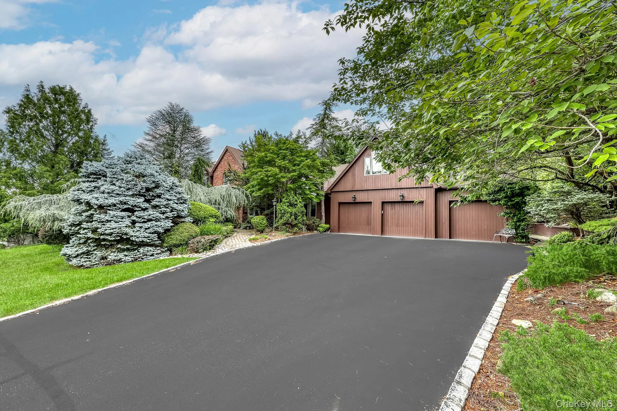 17 Snowdrop Drive, Clarkstown, NY, 5 Bedrooms Bedrooms, 20 Rooms Rooms,3 BathroomsBathrooms,Residential,For Rent,Snowdrop,0,1026138 17 Snowdrop Drive, Clarkstown, NY, 5 Bedrooms Bedrooms, 20 Rooms Rooms,3 BathroomsBathrooms,Residential,For Rent,Snowdrop,0,1026138