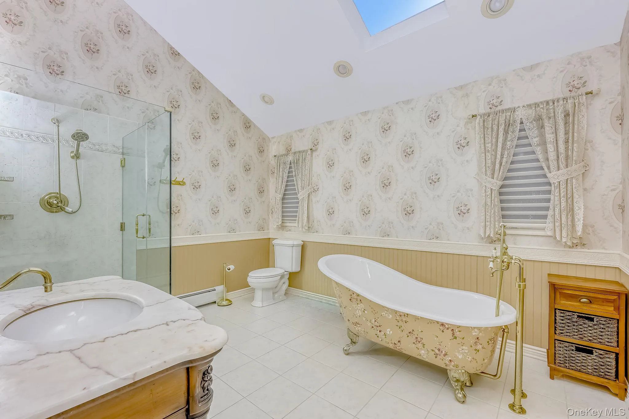 17 Snowdrop Drive, Clarkstown, NY, 5 Bedrooms Bedrooms, 20 Rooms Rooms,3 BathroomsBathrooms,Residential,For Rent,Snowdrop,0,1026138 17 Snowdrop Drive, Clarkstown, NY, 5 Bedrooms Bedrooms, 20 Rooms Rooms,3 BathroomsBathrooms,Residential,For Rent,Snowdrop,0,1026138