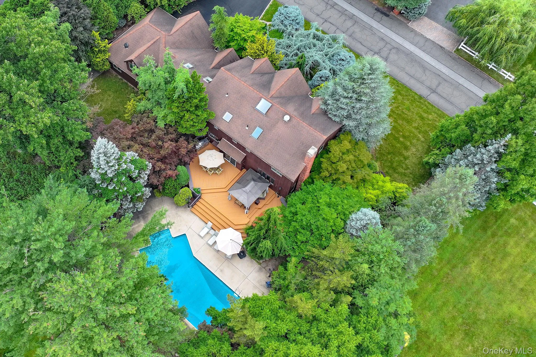 17 Snowdrop Drive, Clarkstown, NY, 5 Bedrooms Bedrooms, 20 Rooms Rooms,3 BathroomsBathrooms,Residential,For Rent,Snowdrop,0,1026138 17 Snowdrop Drive, Clarkstown, NY, 5 Bedrooms Bedrooms, 20 Rooms Rooms,3 BathroomsBathrooms,Residential,For Rent,Snowdrop,0,1026138
