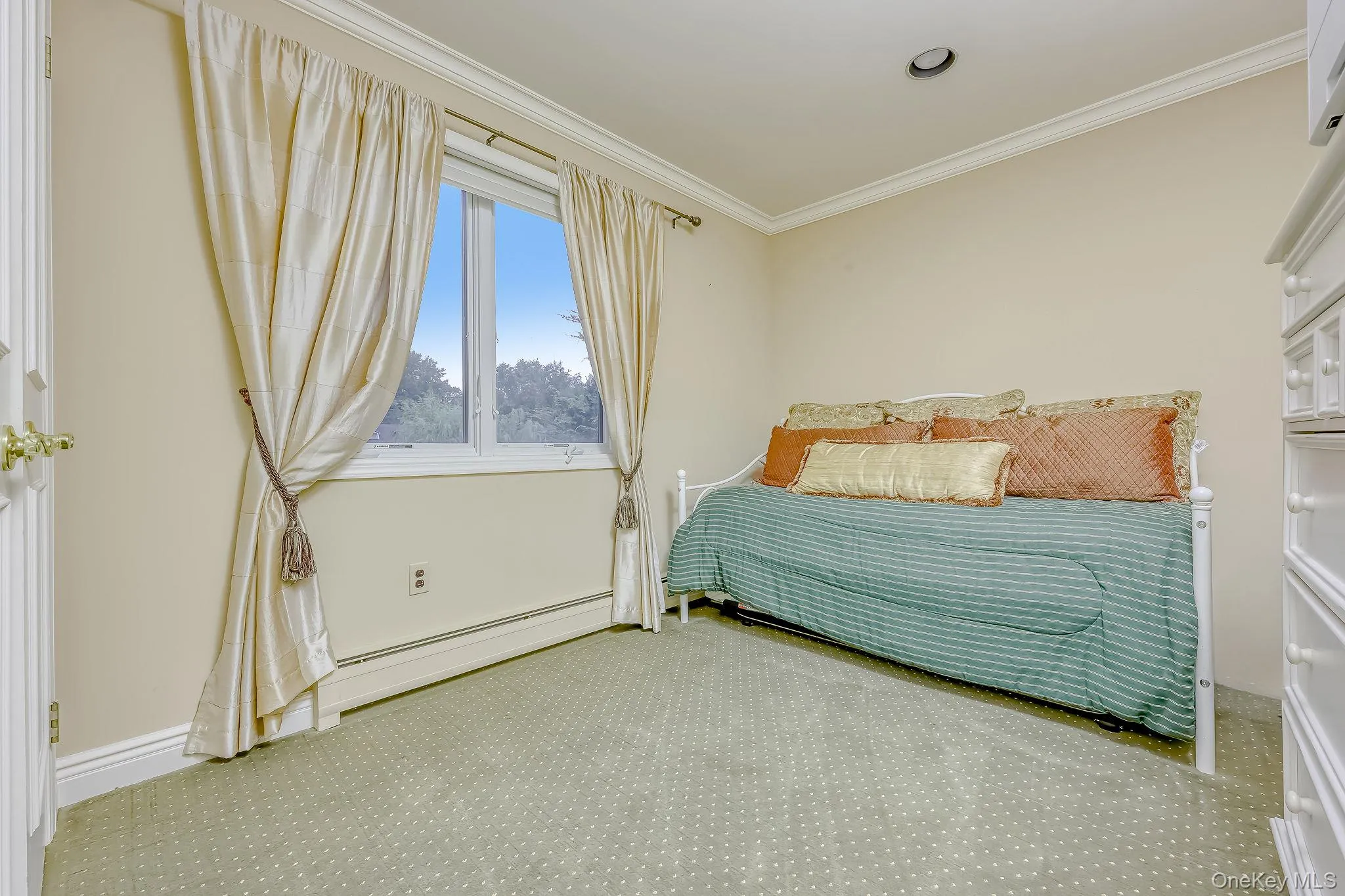 17 Snowdrop Drive, Clarkstown, NY, 5 Bedrooms Bedrooms, 20 Rooms Rooms,3 BathroomsBathrooms,Residential,For Rent,Snowdrop,0,1026138 17 Snowdrop Drive, Clarkstown, NY, 5 Bedrooms Bedrooms, 20 Rooms Rooms,3 BathroomsBathrooms,Residential,For Rent,Snowdrop,0,1026138