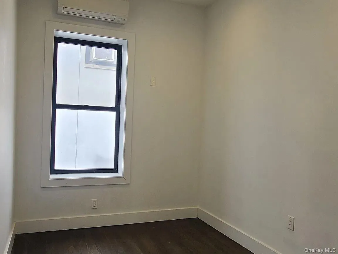 550 Howard Avenue, New York, NY, 3 Bedrooms Bedrooms, 7 Rooms Rooms,1 BathroomBathrooms,Residential Lease,For Rent,Howard,0,1026145 550 Howard Avenue, New York, NY, 3 Bedrooms Bedrooms, 7 Rooms Rooms,1 BathroomBathrooms,Residential Lease,For Rent,Howard,0,1026145