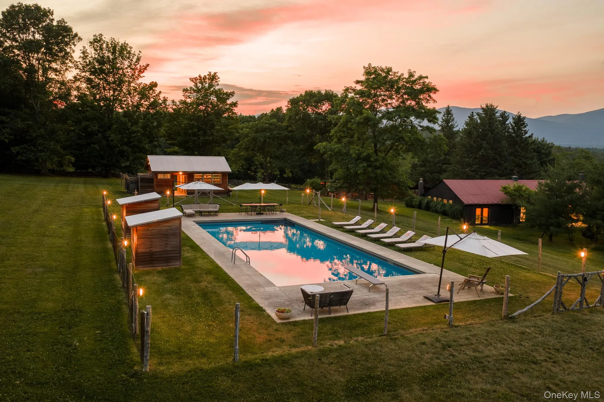 779 Queens Highway, Rochester, NY, 4 Bedrooms Bedrooms, 15 Rooms Rooms,5 BathroomsBathrooms,Residential,For Rent,Queens,0,1026149 779 Queens Highway, Rochester, NY, 4 Bedrooms Bedrooms, 15 Rooms Rooms,5 BathroomsBathrooms,Residential,For Rent,Queens,0,1026149