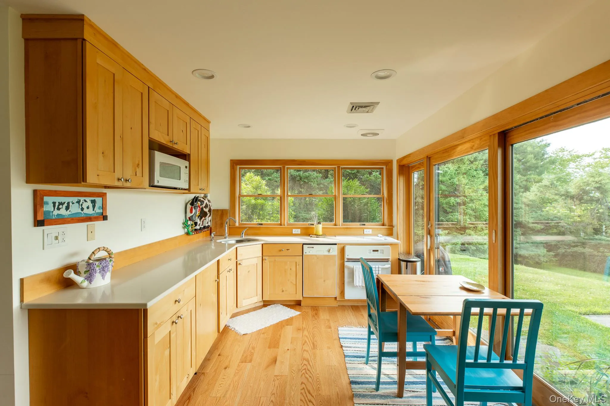 779 Queens Highway, Rochester, NY, 4 Bedrooms Bedrooms, 15 Rooms Rooms,5 BathroomsBathrooms,Residential,For Rent,Queens,0,1026149 779 Queens Highway, Rochester, NY, 4 Bedrooms Bedrooms, 15 Rooms Rooms,5 BathroomsBathrooms,Residential,For Rent,Queens,0,1026149