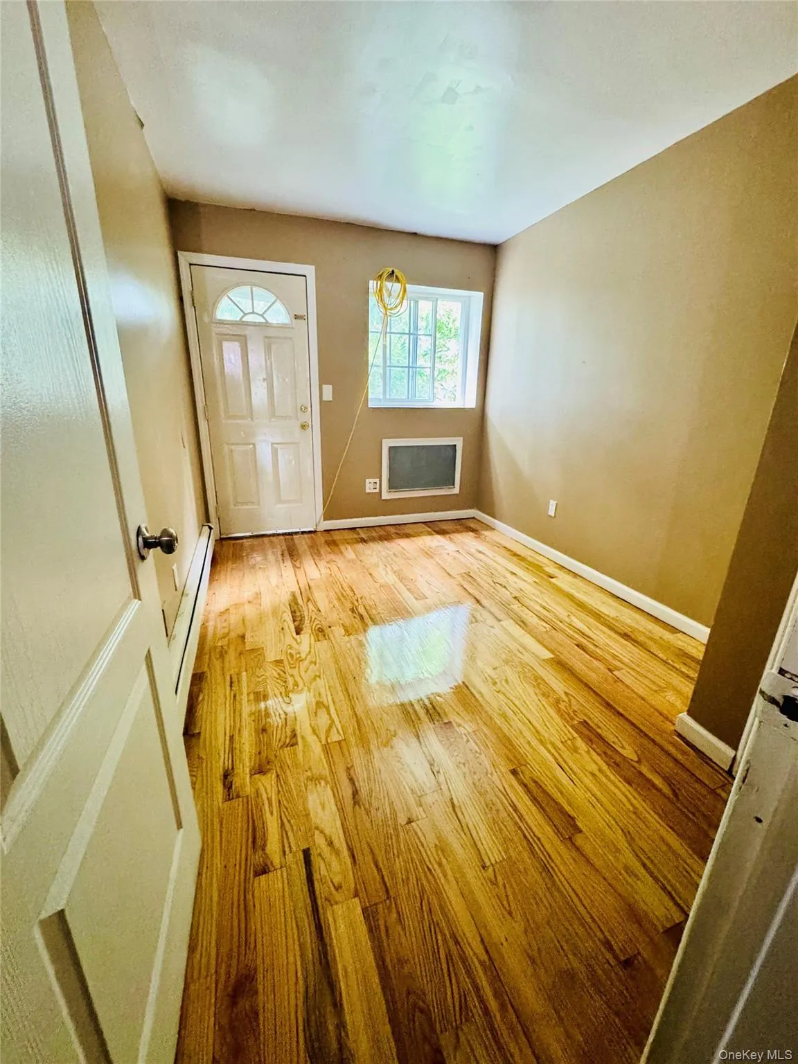 18915 117th Road, New York, NY, 3 Bedrooms Bedrooms, 6 Rooms Rooms,1 BathroomBathrooms,Residential Lease,For Rent,117th,0,1026152 18915 117th Road, New York, NY, 3 Bedrooms Bedrooms, 6 Rooms Rooms,1 BathroomBathrooms,Residential Lease,For Rent,117th,0,1026152