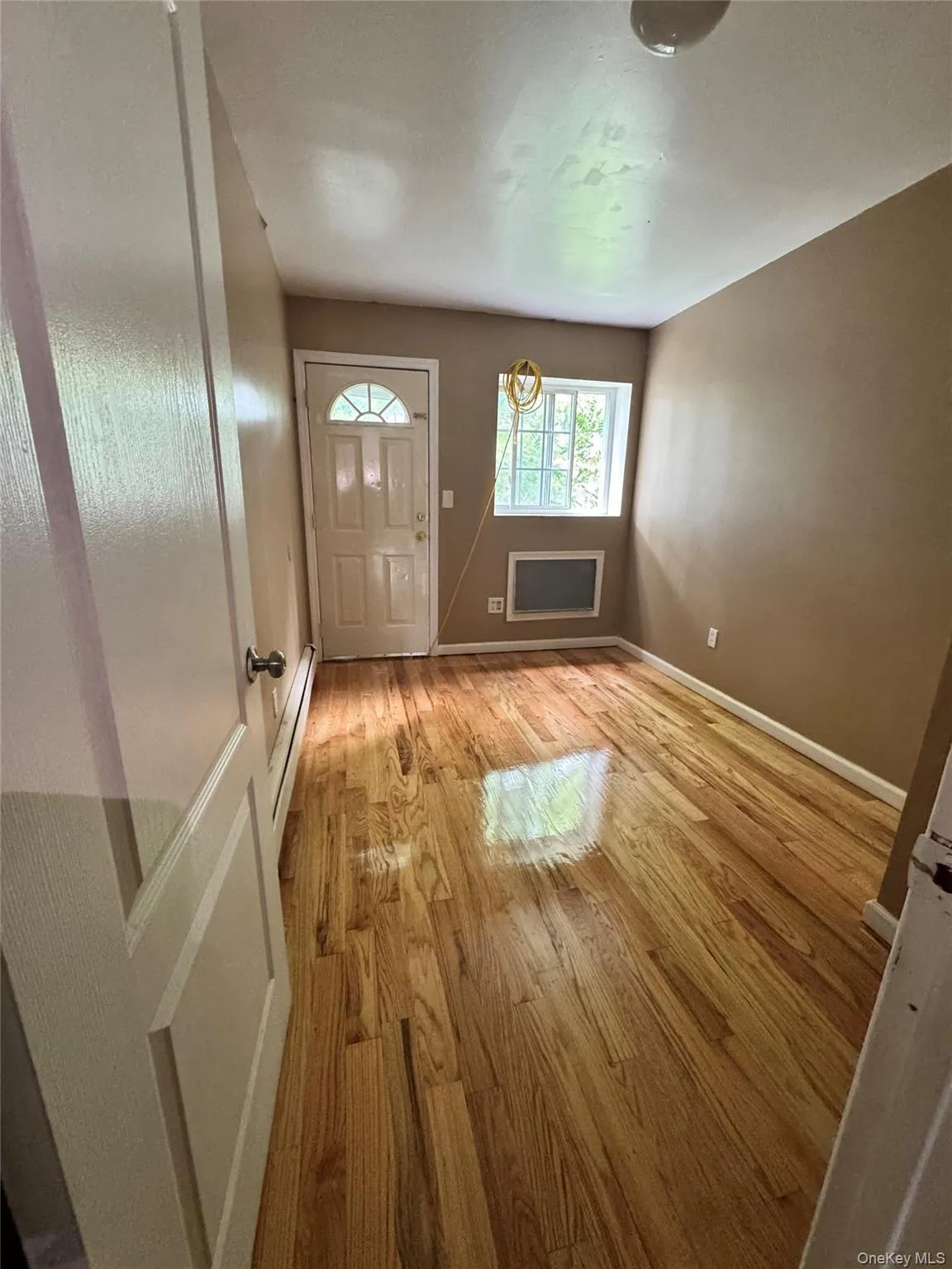 18915 117th Road, New York, NY, 3 Bedrooms Bedrooms, 6 Rooms Rooms,1 BathroomBathrooms,Residential Lease,For Rent,117th,0,1026152 18915 117th Road, New York, NY, 3 Bedrooms Bedrooms, 6 Rooms Rooms,1 BathroomBathrooms,Residential Lease,For Rent,117th,0,1026152