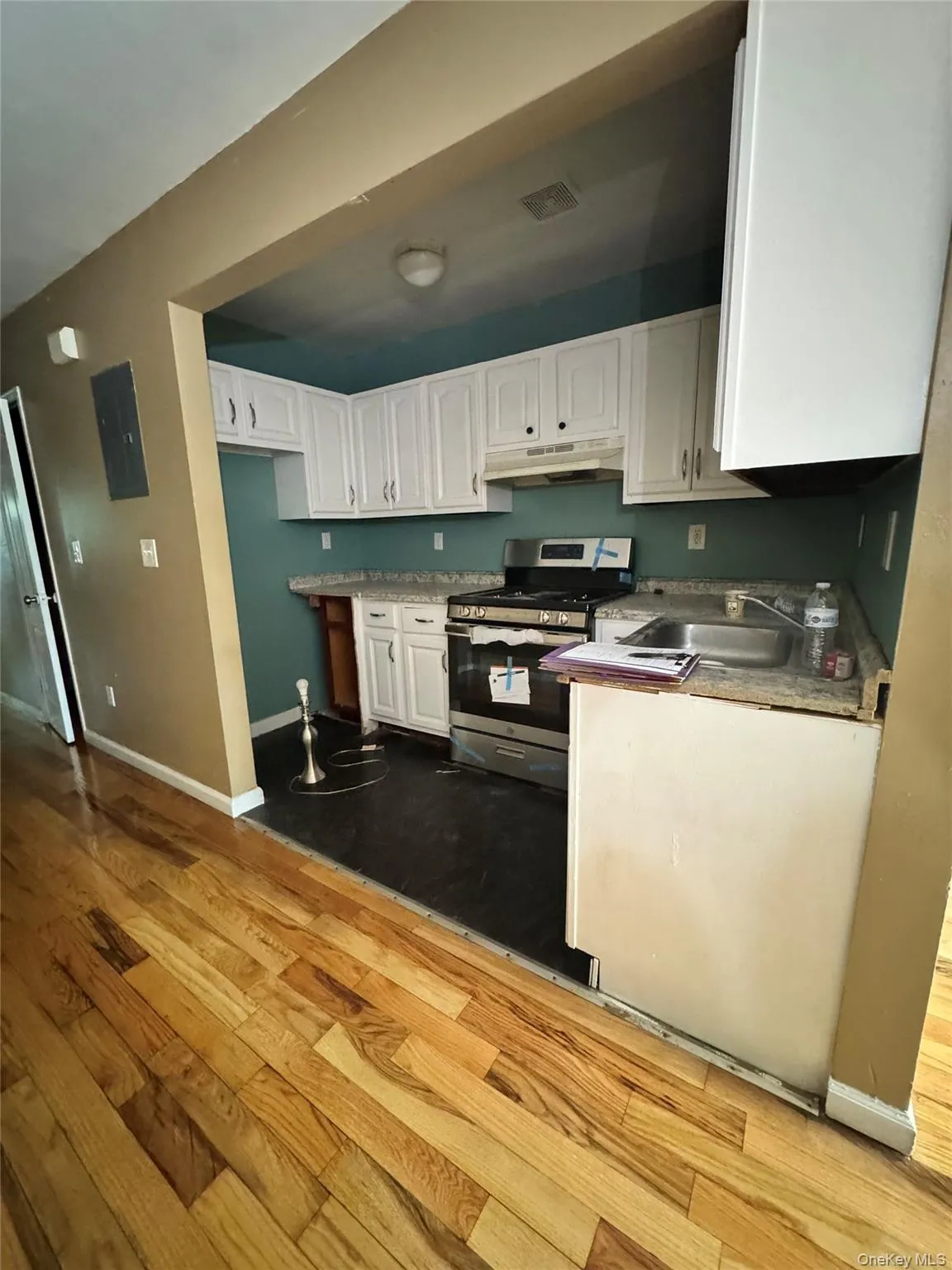18915 117th Road, New York, NY, 3 Bedrooms Bedrooms, 6 Rooms Rooms,1 BathroomBathrooms,Residential Lease,For Rent,117th,0,1026152 18915 117th Road, New York, NY, 3 Bedrooms Bedrooms, 6 Rooms Rooms,1 BathroomBathrooms,Residential Lease,For Rent,117th,0,1026152
