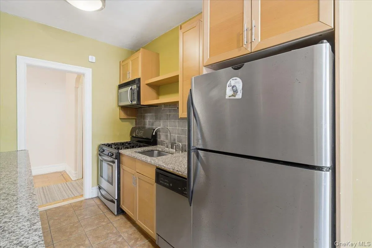3550 82nd Street, New York, NY, 2 Bedrooms Bedrooms, 5 Rooms Rooms,1 BathroomBathrooms,Residential,For Rent,82nd,0,1026161 3550 82nd Street, New York, NY, 2 Bedrooms Bedrooms, 5 Rooms Rooms,1 BathroomBathrooms,Residential,For Rent,82nd,0,1026161