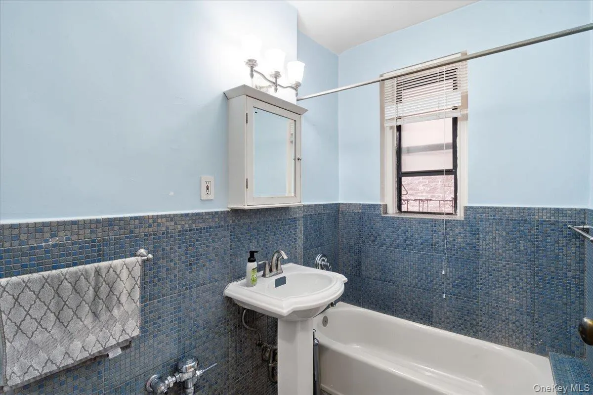 3550 82nd Street, New York, NY, 2 Bedrooms Bedrooms, 5 Rooms Rooms,1 BathroomBathrooms,Residential,For Rent,82nd,0,1026161 3550 82nd Street, New York, NY, 2 Bedrooms Bedrooms, 5 Rooms Rooms,1 BathroomBathrooms,Residential,For Rent,82nd,0,1026161