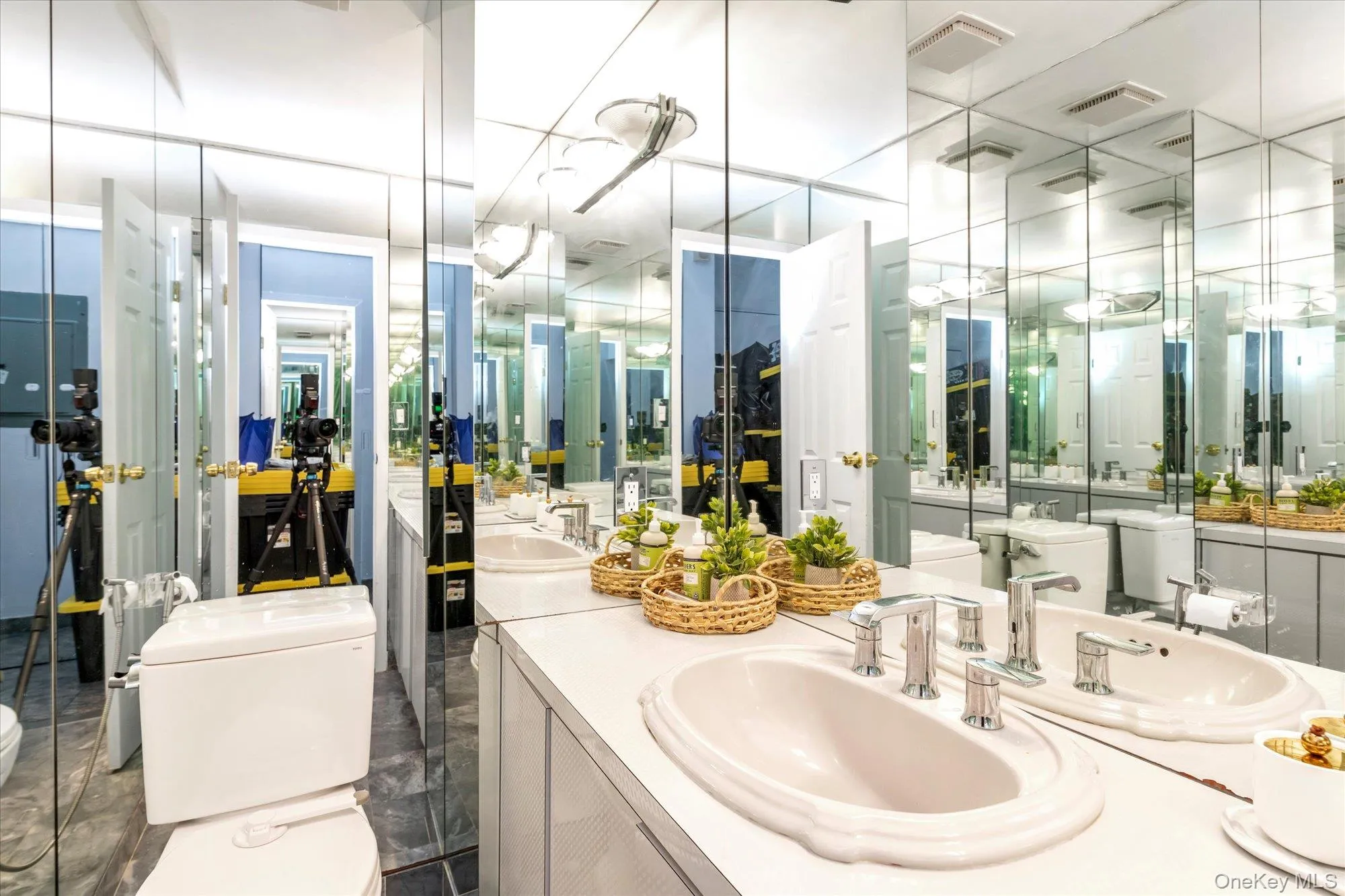 Powder Room Powder Room