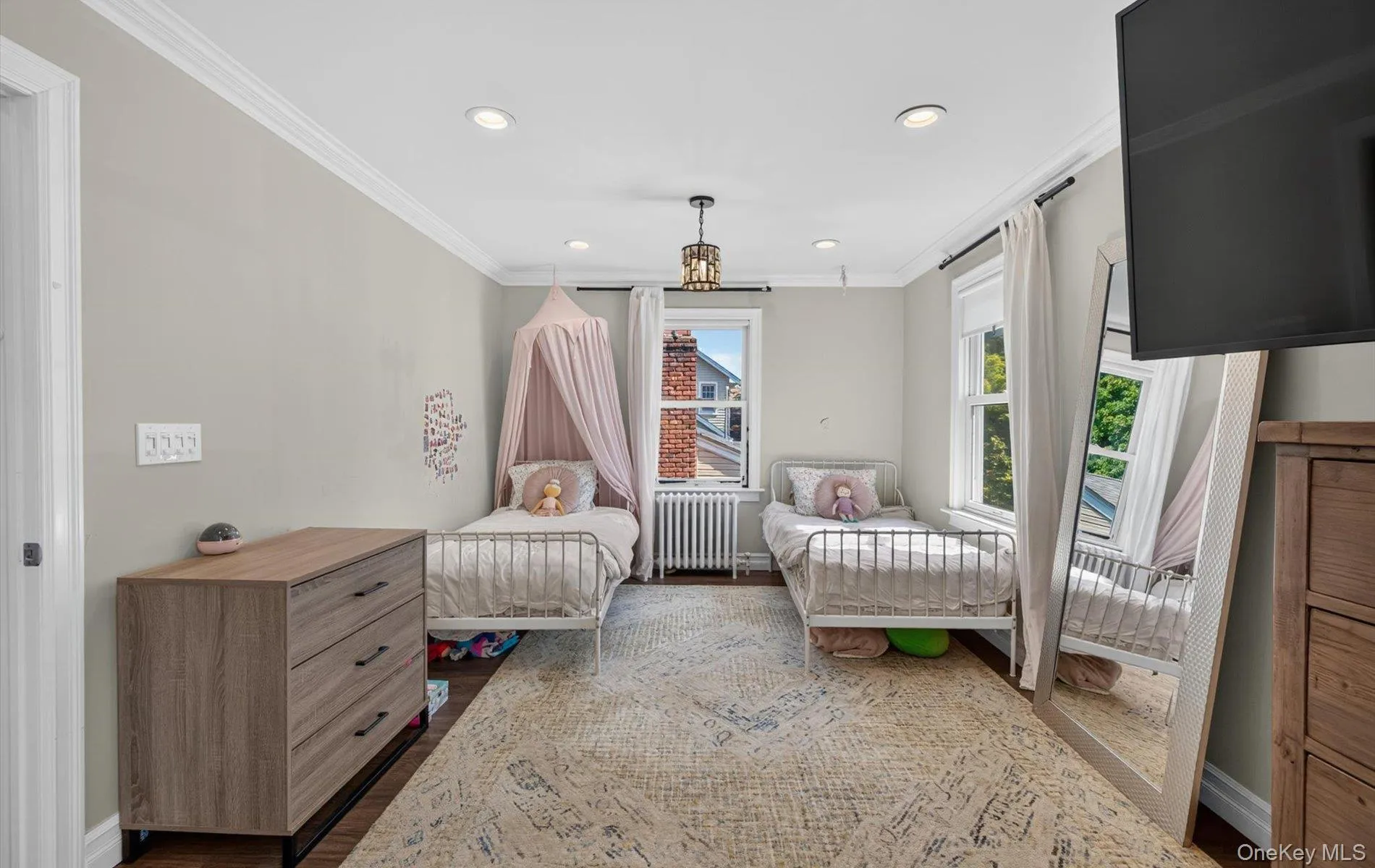 182 School Street, Oyster Bay, NY, 3 Bedrooms Bedrooms, 8 Rooms Rooms,2 BathroomsBathrooms,Residential,For Rent,School,0,1026168 182 School Street, Oyster Bay, NY, 3 Bedrooms Bedrooms, 8 Rooms Rooms,2 BathroomsBathrooms,Residential,For Rent,School,0,1026168
