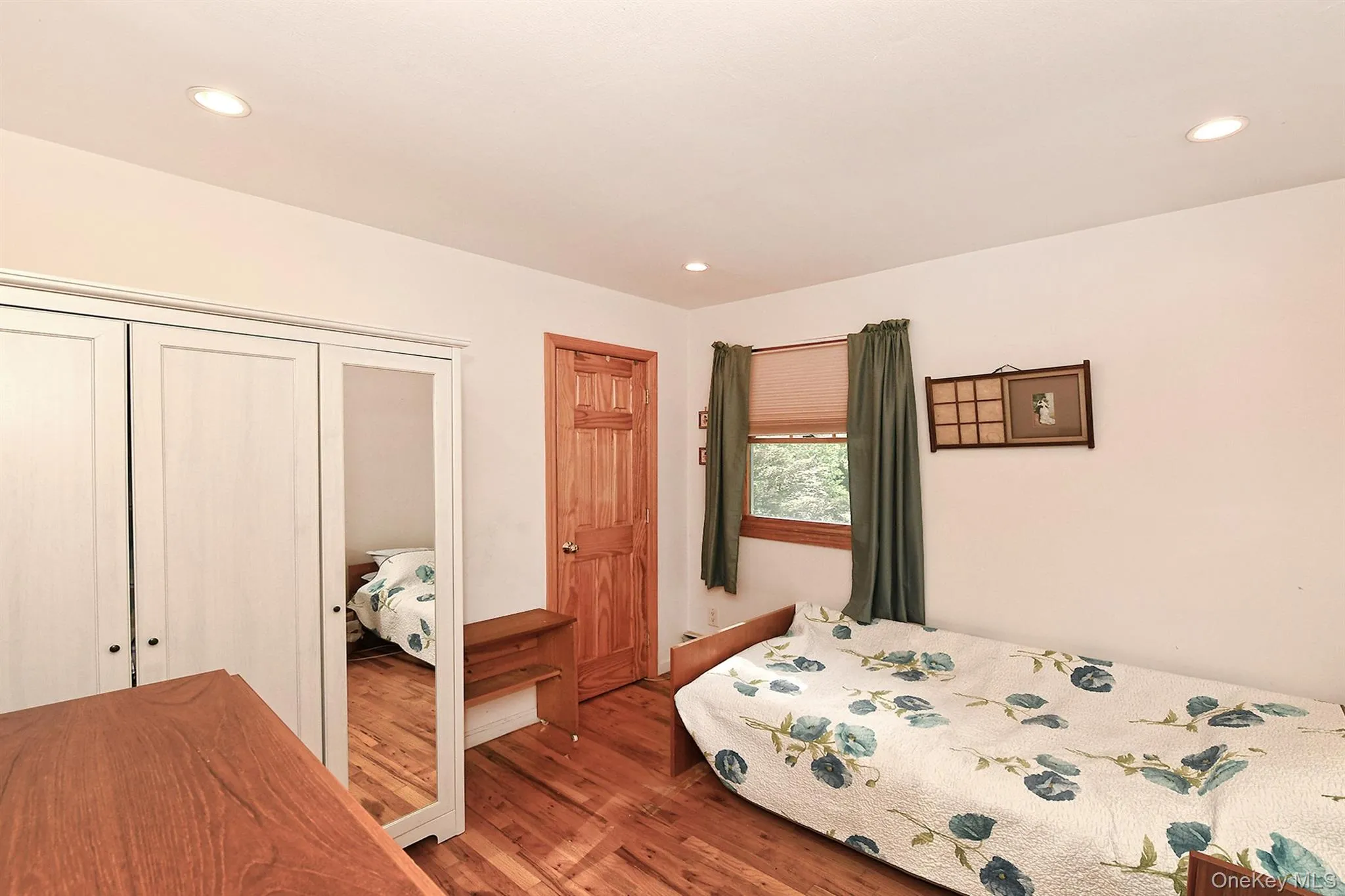 5 Trudy Court, Huntington, NY, 4 Bedrooms Bedrooms, 8 Rooms Rooms,3 BathroomsBathrooms,Residential,For Rent,Trudy,0,1026169 5 Trudy Court, Huntington, NY, 4 Bedrooms Bedrooms, 8 Rooms Rooms,3 BathroomsBathrooms,Residential,For Rent,Trudy,0,1026169
