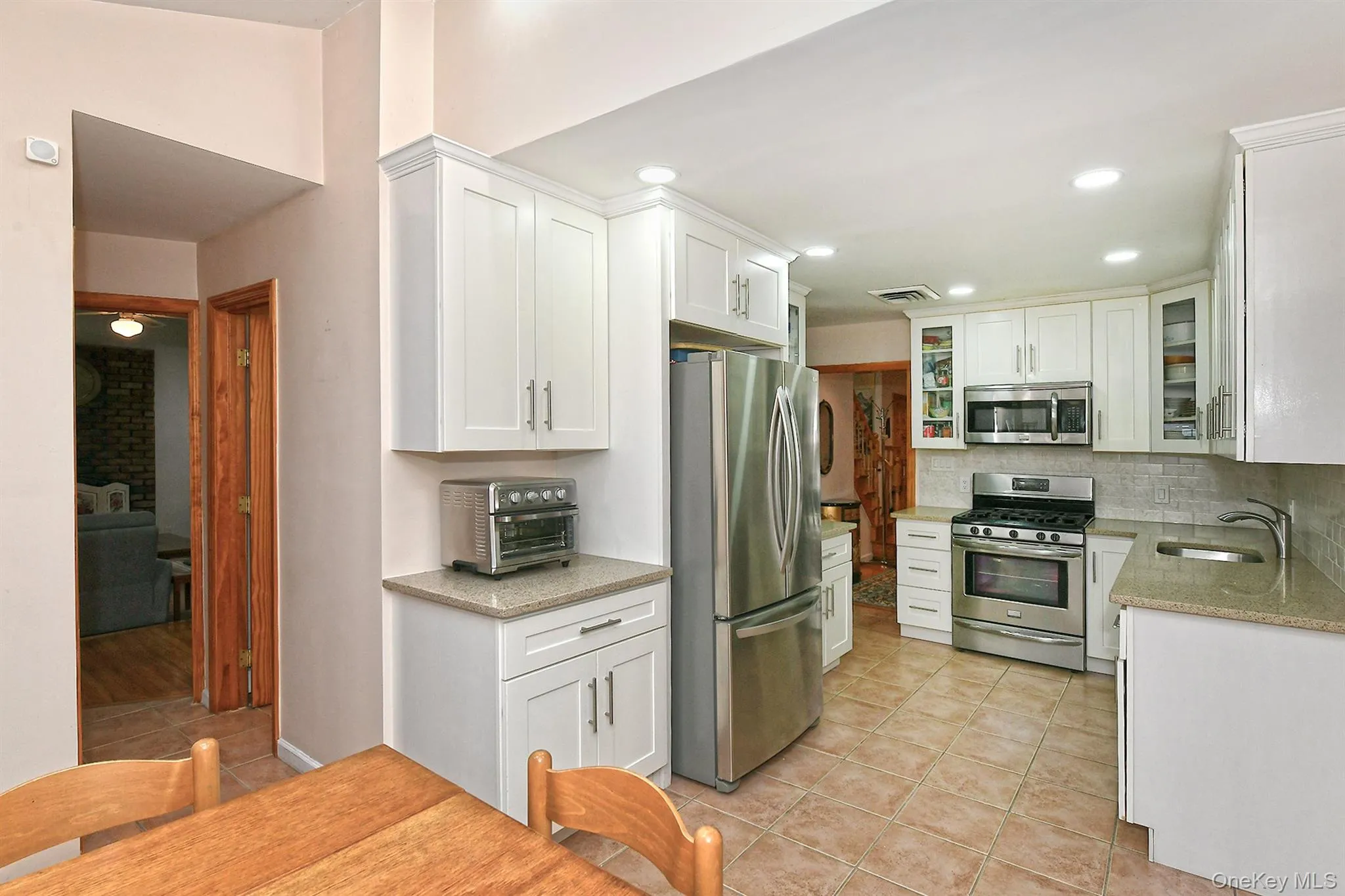 5 Trudy Court, Huntington, NY, 4 Bedrooms Bedrooms, 8 Rooms Rooms,3 BathroomsBathrooms,Residential,For Rent,Trudy,0,1026169 5 Trudy Court, Huntington, NY, 4 Bedrooms Bedrooms, 8 Rooms Rooms,3 BathroomsBathrooms,Residential,For Rent,Trudy,0,1026169