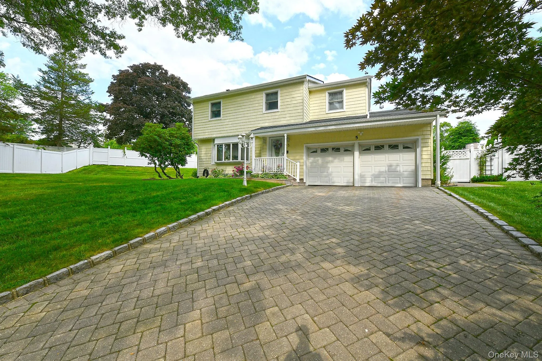 5 Trudy Court, Huntington, NY, 4 Bedrooms Bedrooms, 8 Rooms Rooms,3 BathroomsBathrooms,Residential,For Rent,Trudy,0,1026169 5 Trudy Court, Huntington, NY, 4 Bedrooms Bedrooms, 8 Rooms Rooms,3 BathroomsBathrooms,Residential,For Rent,Trudy,0,1026169
