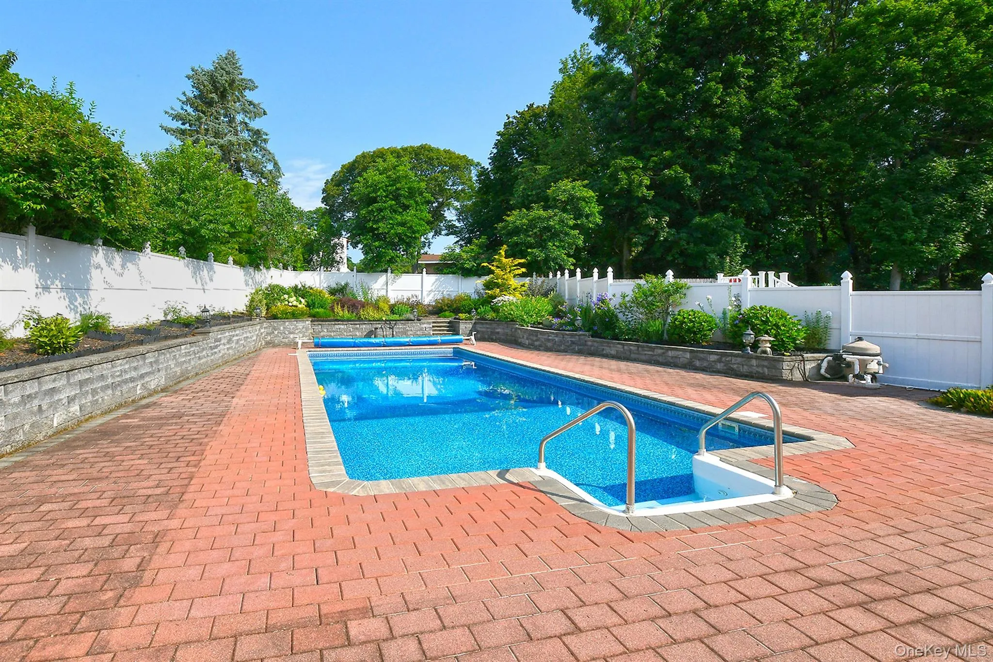 5 Trudy Court, Huntington, NY, 4 Bedrooms Bedrooms, 8 Rooms Rooms,3 BathroomsBathrooms,Residential,For Rent,Trudy,0,1026169 5 Trudy Court, Huntington, NY, 4 Bedrooms Bedrooms, 8 Rooms Rooms,3 BathroomsBathrooms,Residential,For Rent,Trudy,0,1026169