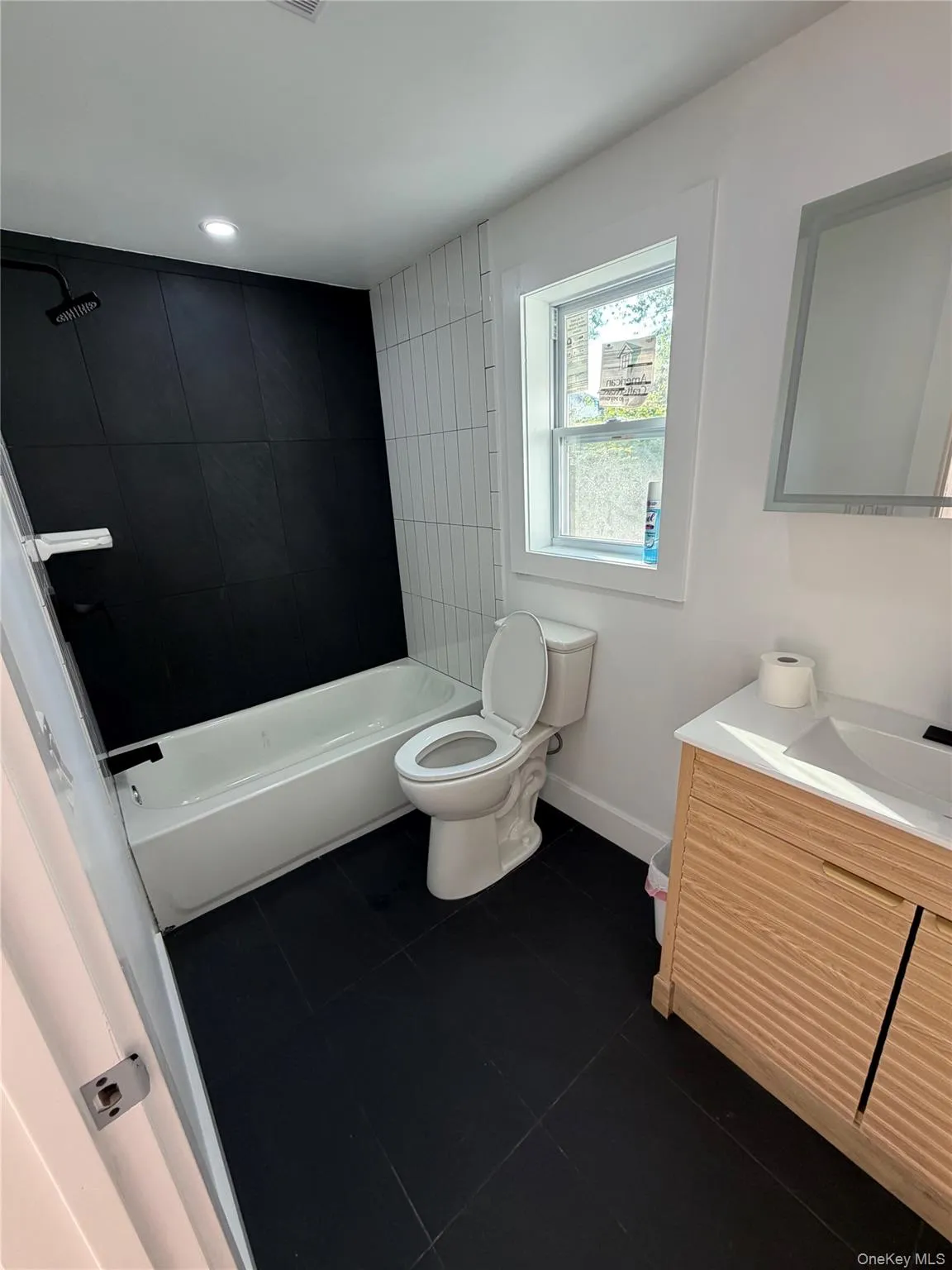 227 Railroad Avenue, Babylon, NY, 4 Bedrooms Bedrooms, 7 Rooms Rooms,3 BathroomsBathrooms,Residential Lease,For Rent,Railroad,0,1026171 227 Railroad Avenue, Babylon, NY, 4 Bedrooms Bedrooms, 7 Rooms Rooms,3 BathroomsBathrooms,Residential Lease,For Rent,Railroad,0,1026171