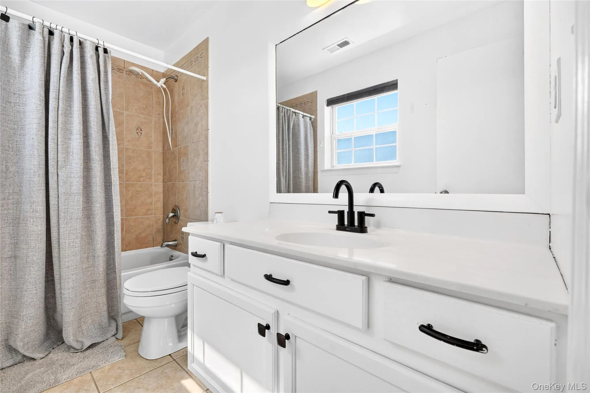 131 Evan Road, Warwick (town), NY, 3 Bedrooms Bedrooms, 7 Rooms Rooms,2 BathroomsBathrooms,Residential,For Rent,Evan,0,1026172 131 Evan Road, Warwick (town), NY, 3 Bedrooms Bedrooms, 7 Rooms Rooms,2 BathroomsBathrooms,Residential,For Rent,Evan,0,1026172