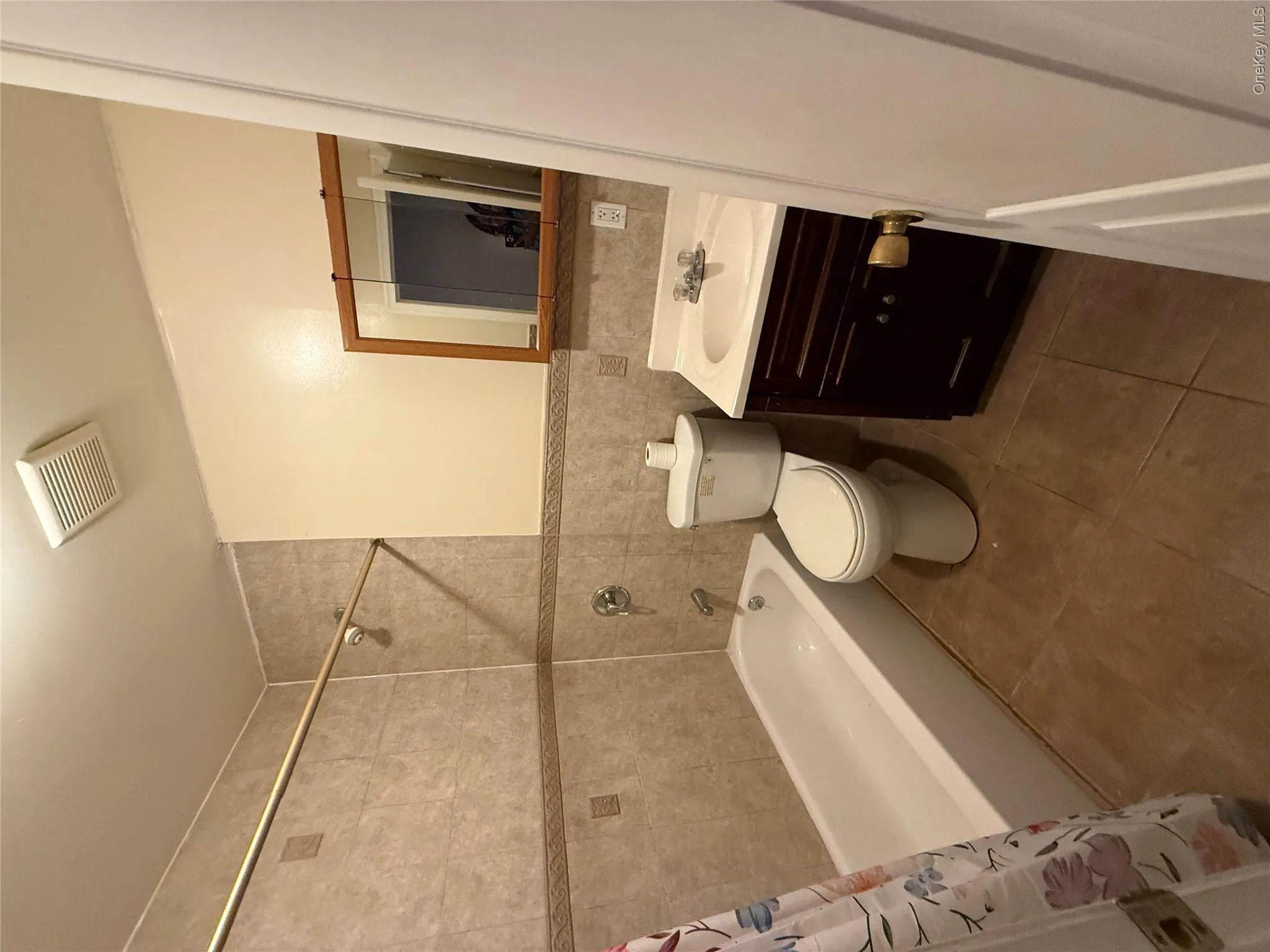 766 Pine Street, New York, NY, 3 Bedrooms Bedrooms, 6 Rooms Rooms,2 BathroomsBathrooms,Residential Lease,For Rent,Pine,0,1026174 766 Pine Street, New York, NY, 3 Bedrooms Bedrooms, 6 Rooms Rooms,2 BathroomsBathrooms,Residential Lease,For Rent,Pine,0,1026174
