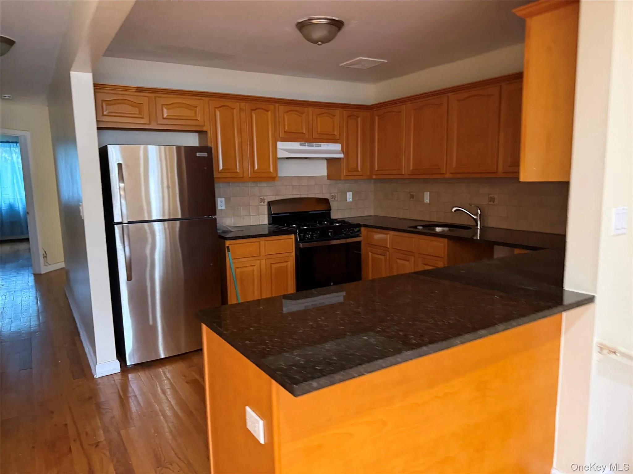 766 Pine Street, New York, NY, 3 Bedrooms Bedrooms, 6 Rooms Rooms,2 BathroomsBathrooms,Residential Lease,For Rent,Pine,0,1026174 766 Pine Street, New York, NY, 3 Bedrooms Bedrooms, 6 Rooms Rooms,2 BathroomsBathrooms,Residential Lease,For Rent,Pine,0,1026174
