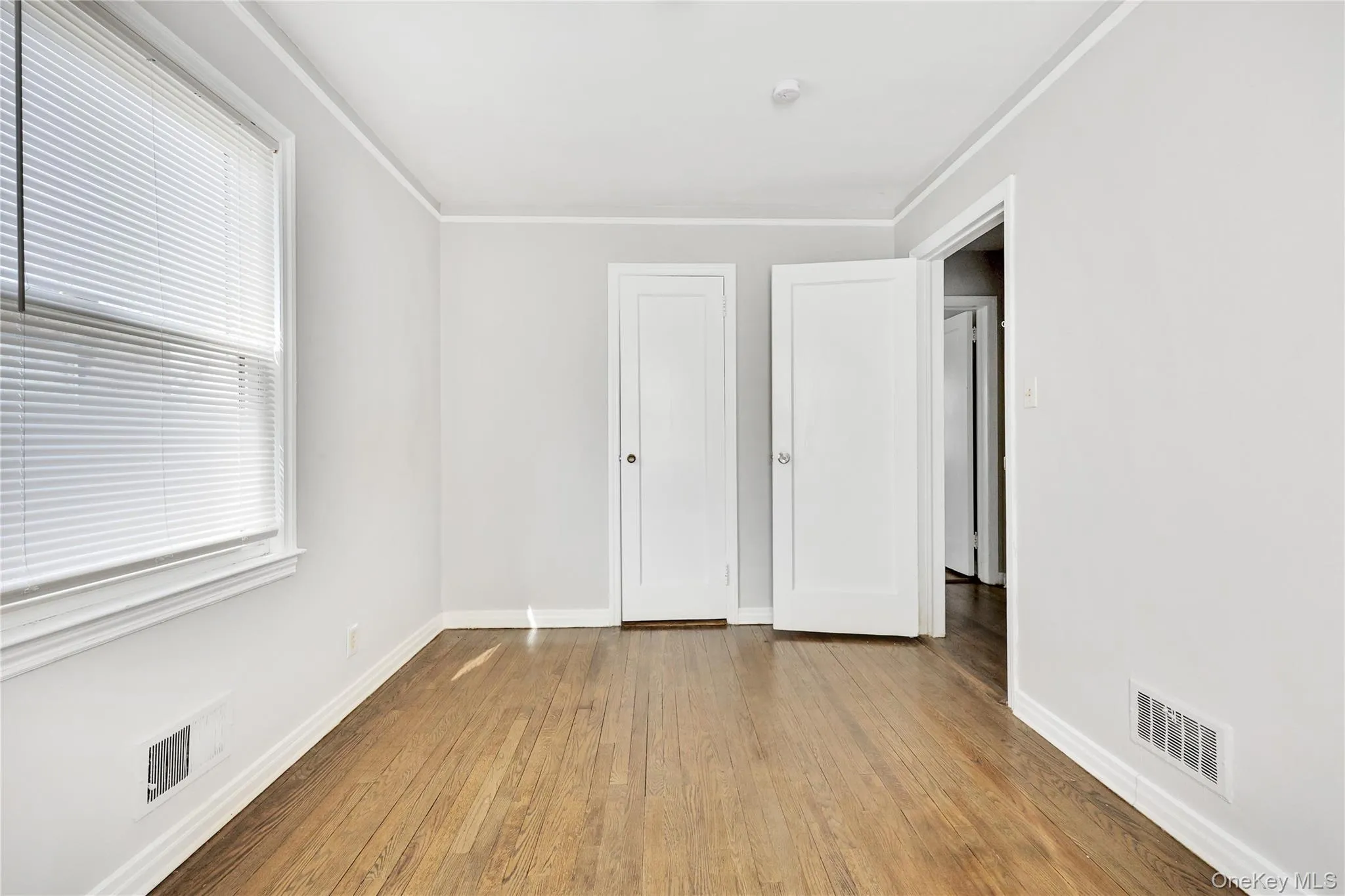 5 Hawthorne Lane, Hempstead, NY, 4 Bedrooms Bedrooms, 10 Rooms Rooms,2 BathroomsBathrooms,Residential Lease,For Rent,Hawthorne,0,1026176 5 Hawthorne Lane, Hempstead, NY, 4 Bedrooms Bedrooms, 10 Rooms Rooms,2 BathroomsBathrooms,Residential Lease,For Rent,Hawthorne,0,1026176