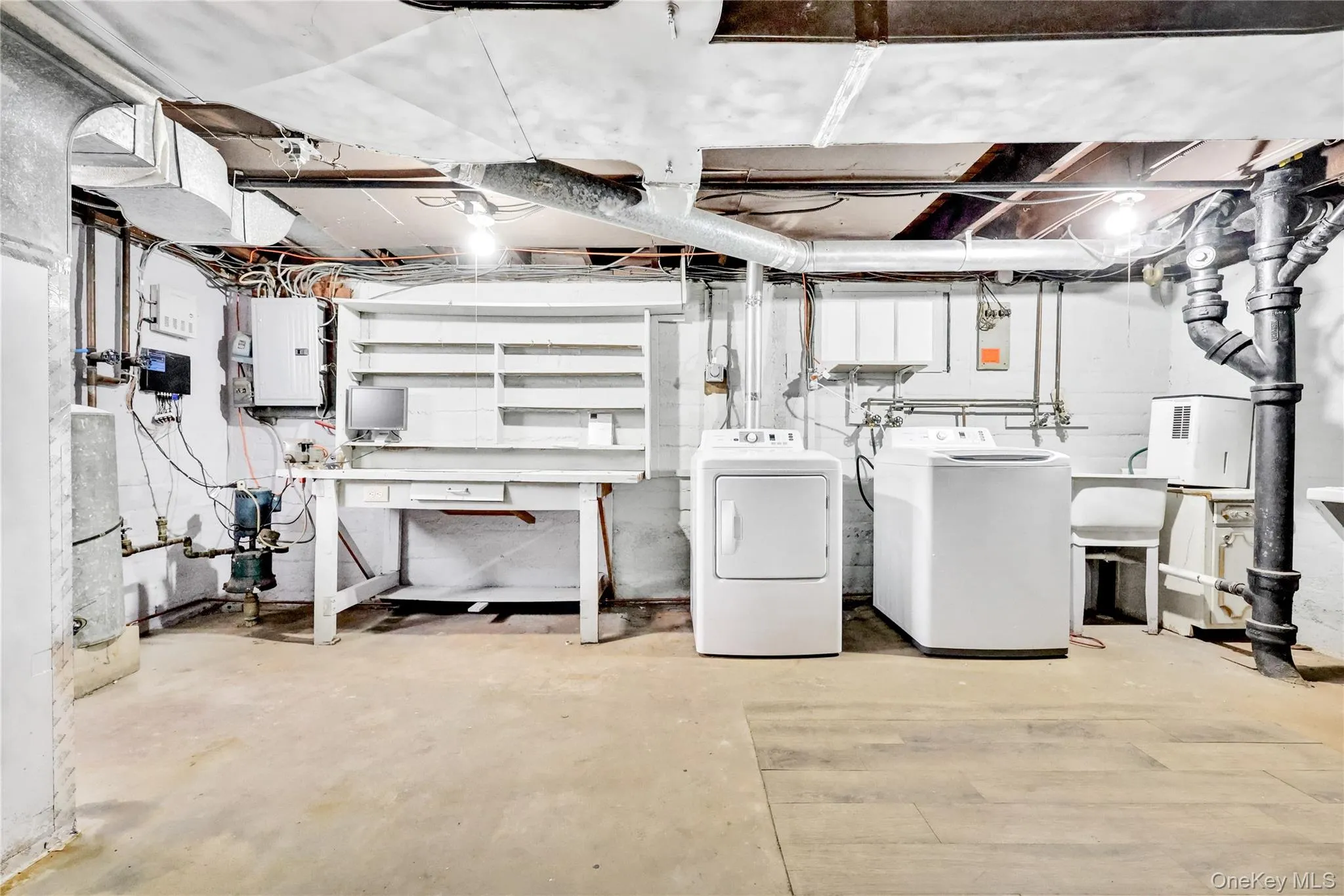 5 Hawthorne Lane, Hempstead, NY, 4 Bedrooms Bedrooms, 10 Rooms Rooms,2 BathroomsBathrooms,Residential Lease,For Rent,Hawthorne,0,1026176 5 Hawthorne Lane, Hempstead, NY, 4 Bedrooms Bedrooms, 10 Rooms Rooms,2 BathroomsBathrooms,Residential Lease,For Rent,Hawthorne,0,1026176