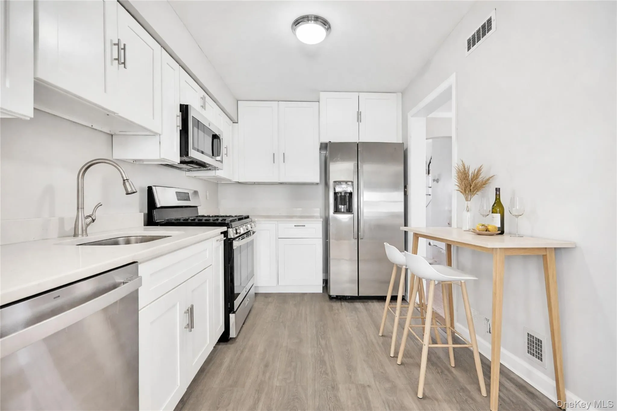 5 Hawthorne Lane, Hempstead, NY, 4 Bedrooms Bedrooms, 10 Rooms Rooms,2 BathroomsBathrooms,Residential Lease,For Rent,Hawthorne,0,1026176 5 Hawthorne Lane, Hempstead, NY, 4 Bedrooms Bedrooms, 10 Rooms Rooms,2 BathroomsBathrooms,Residential Lease,For Rent,Hawthorne,0,1026176
