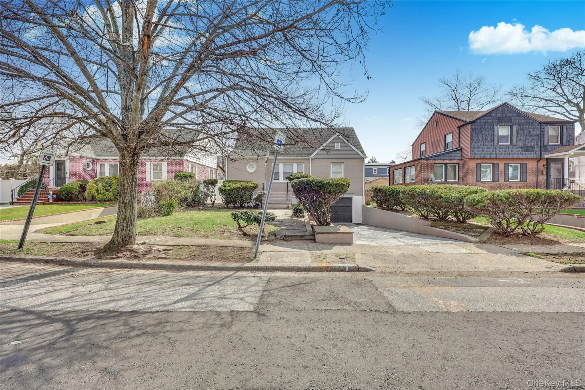5 Hawthorne Lane, Hempstead, NY, 4 Bedrooms Bedrooms, 10 Rooms Rooms,2 BathroomsBathrooms,Residential Lease,For Rent,Hawthorne,0,1026176 5 Hawthorne Lane, Hempstead, NY, 4 Bedrooms Bedrooms, 10 Rooms Rooms,2 BathroomsBathrooms,Residential Lease,For Rent,Hawthorne,0,1026176