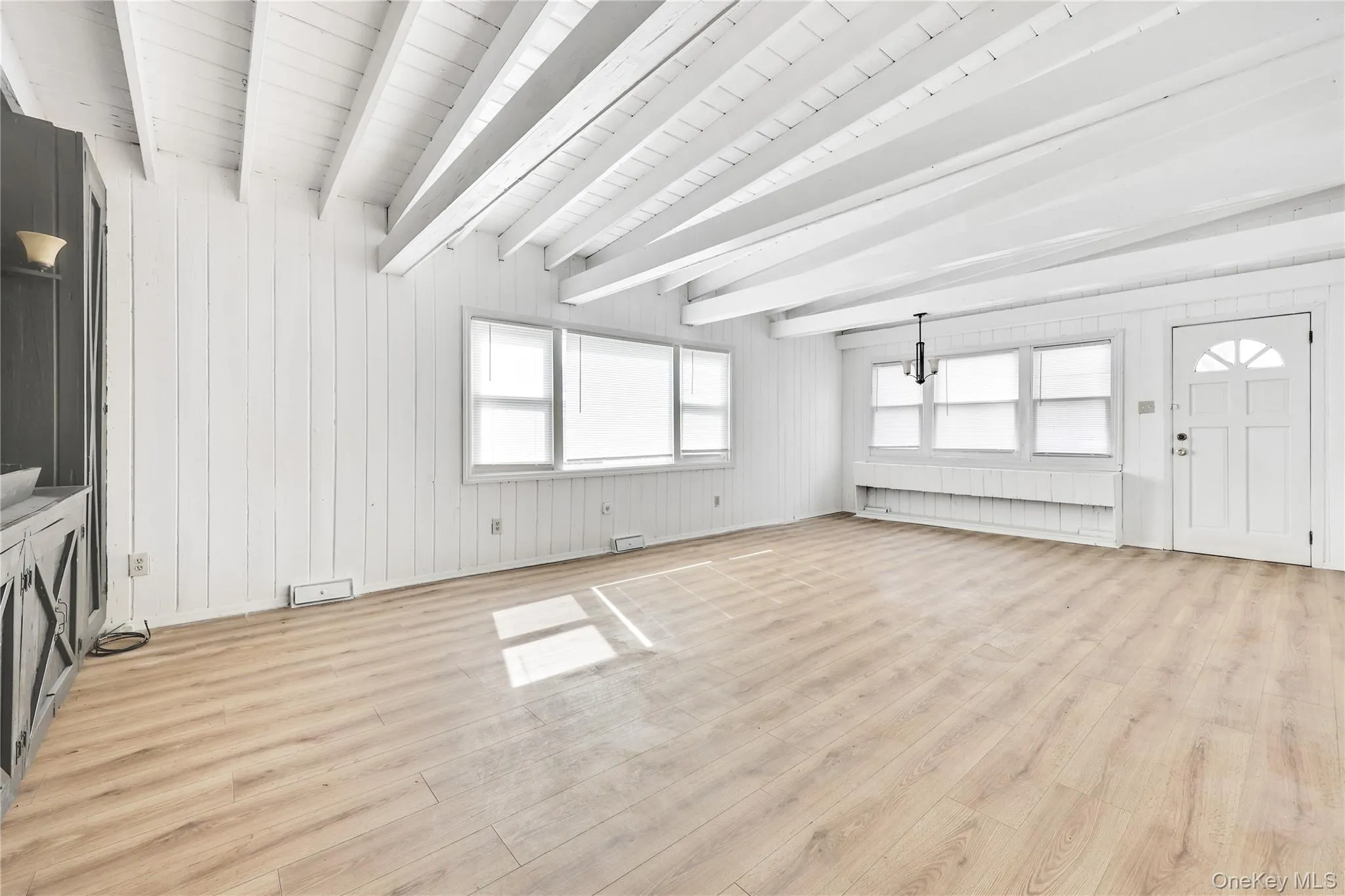 5 Hawthorne Lane, Hempstead, NY, 4 Bedrooms Bedrooms, 10 Rooms Rooms,2 BathroomsBathrooms,Residential Lease,For Rent,Hawthorne,0,1026176 5 Hawthorne Lane, Hempstead, NY, 4 Bedrooms Bedrooms, 10 Rooms Rooms,2 BathroomsBathrooms,Residential Lease,For Rent,Hawthorne,0,1026176
