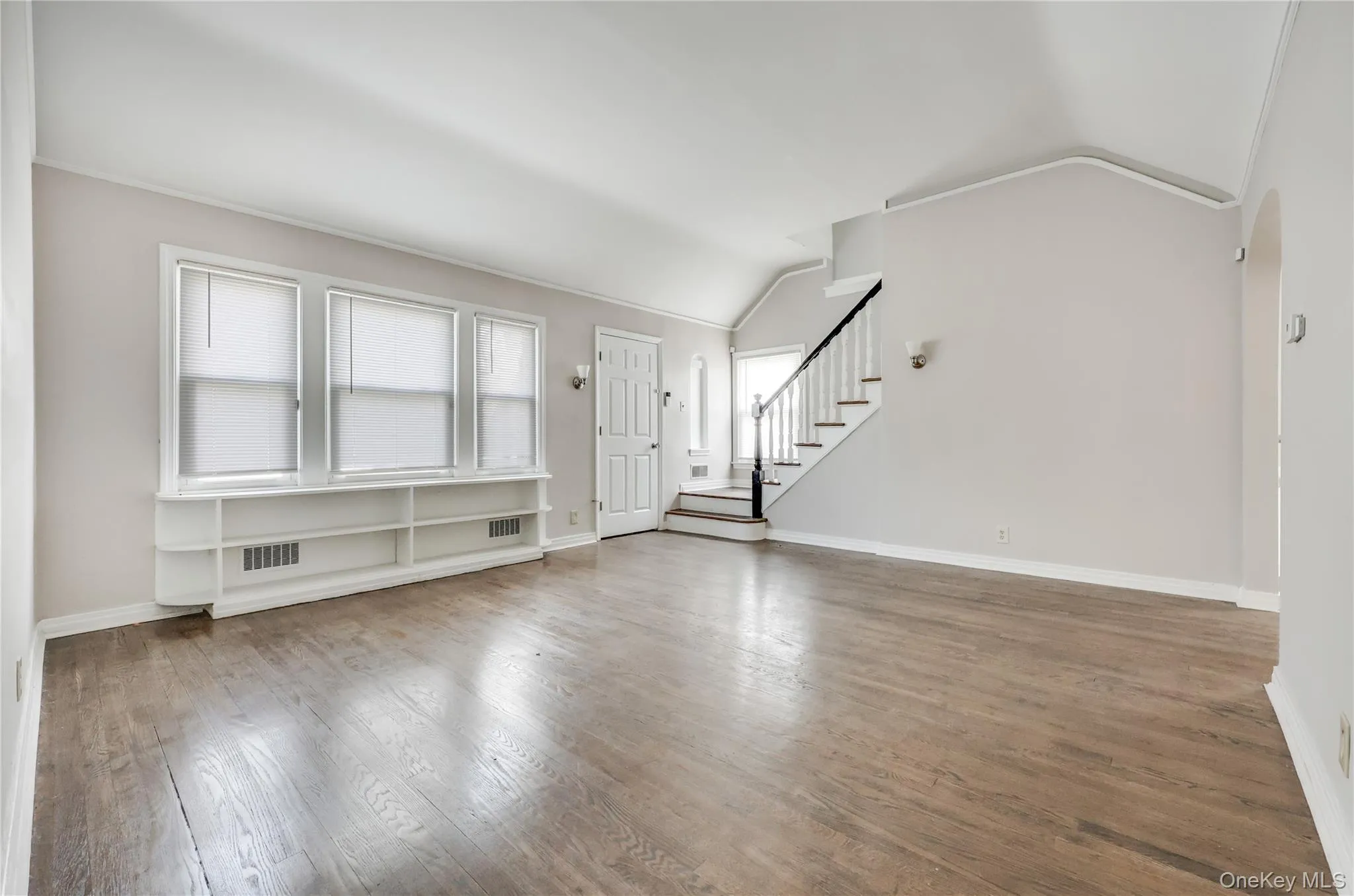 5 Hawthorne Lane, Hempstead, NY, 4 Bedrooms Bedrooms, 10 Rooms Rooms,2 BathroomsBathrooms,Residential Lease,For Rent,Hawthorne,0,1026176 5 Hawthorne Lane, Hempstead, NY, 4 Bedrooms Bedrooms, 10 Rooms Rooms,2 BathroomsBathrooms,Residential Lease,For Rent,Hawthorne,0,1026176