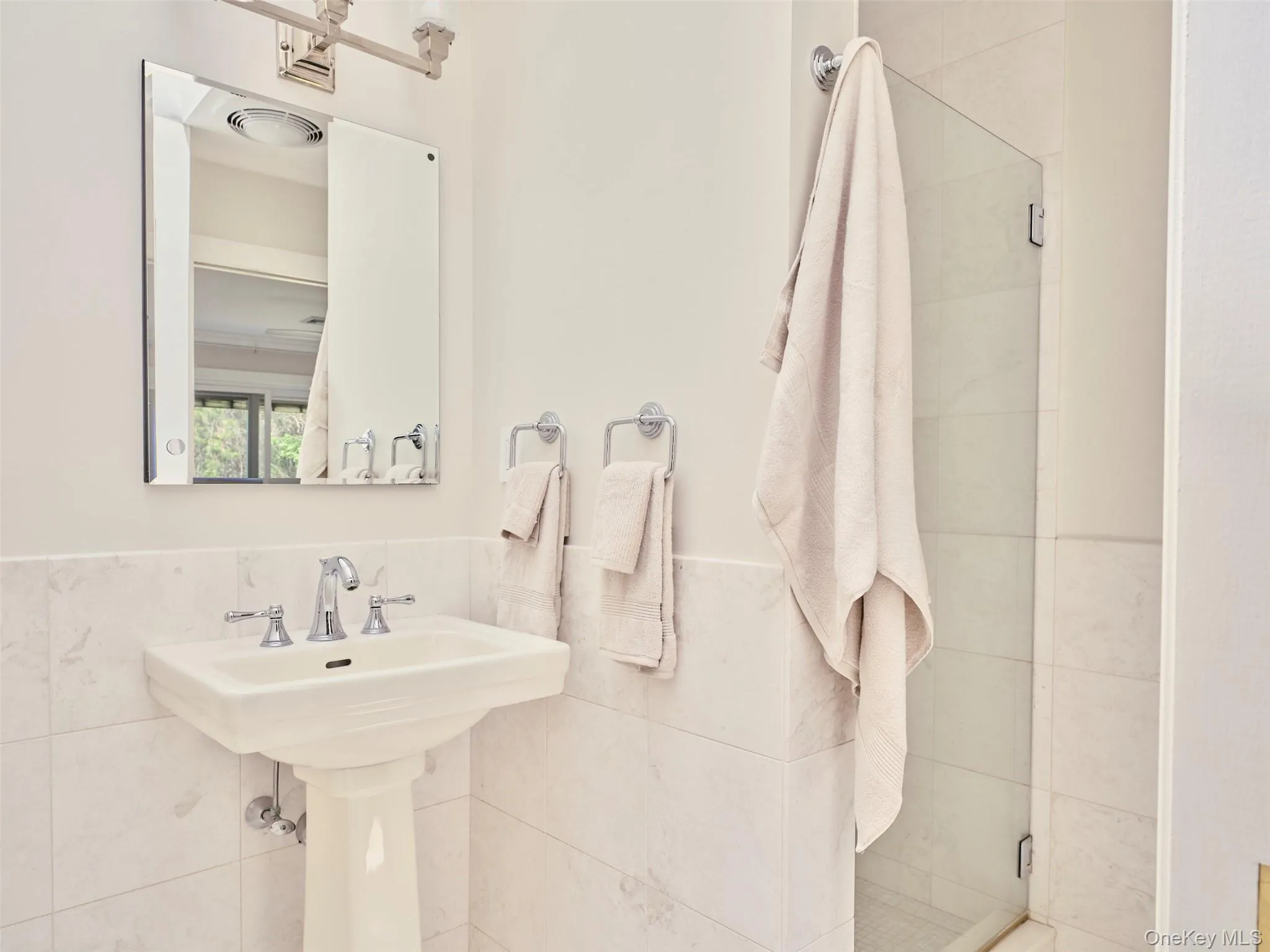 139 Jeffrey Lane, Hurley, NY, 4 Bedrooms Bedrooms, 12 Rooms Rooms,4 BathroomsBathrooms,Residential,For Rent,Jeffrey,0,1026184 139 Jeffrey Lane, Hurley, NY, 4 Bedrooms Bedrooms, 12 Rooms Rooms,4 BathroomsBathrooms,Residential,For Rent,Jeffrey,0,1026184