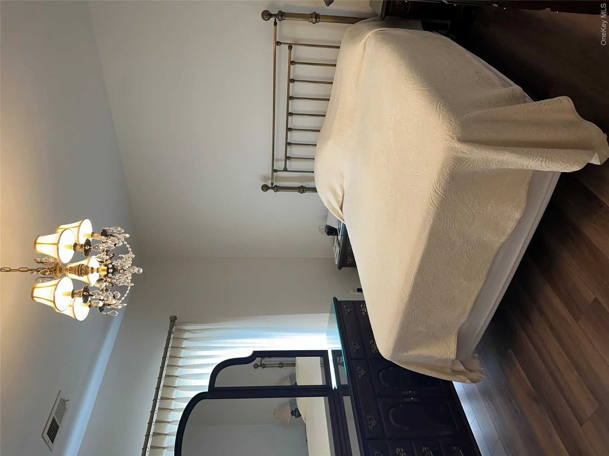 28 De Baun Avenue, Ramapo, NY, 2 Bedrooms Bedrooms, 6 Rooms Rooms,2 BathroomsBathrooms,Residential,For Rent,De Baun,0,1026185 28 De Baun Avenue, Ramapo, NY, 2 Bedrooms Bedrooms, 6 Rooms Rooms,2 BathroomsBathrooms,Residential,For Rent,De Baun,0,1026185