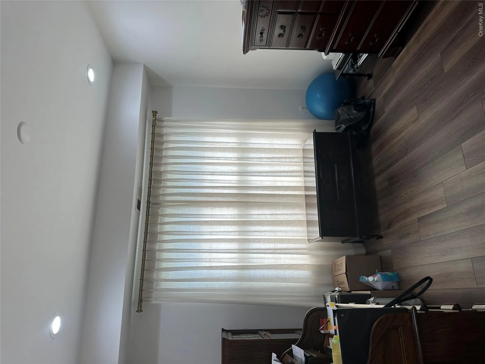 28 De Baun Avenue, Ramapo, NY, 2 Bedrooms Bedrooms, 6 Rooms Rooms,2 BathroomsBathrooms,Residential,For Rent,De Baun,0,1026185 28 De Baun Avenue, Ramapo, NY, 2 Bedrooms Bedrooms, 6 Rooms Rooms,2 BathroomsBathrooms,Residential,For Rent,De Baun,0,1026185