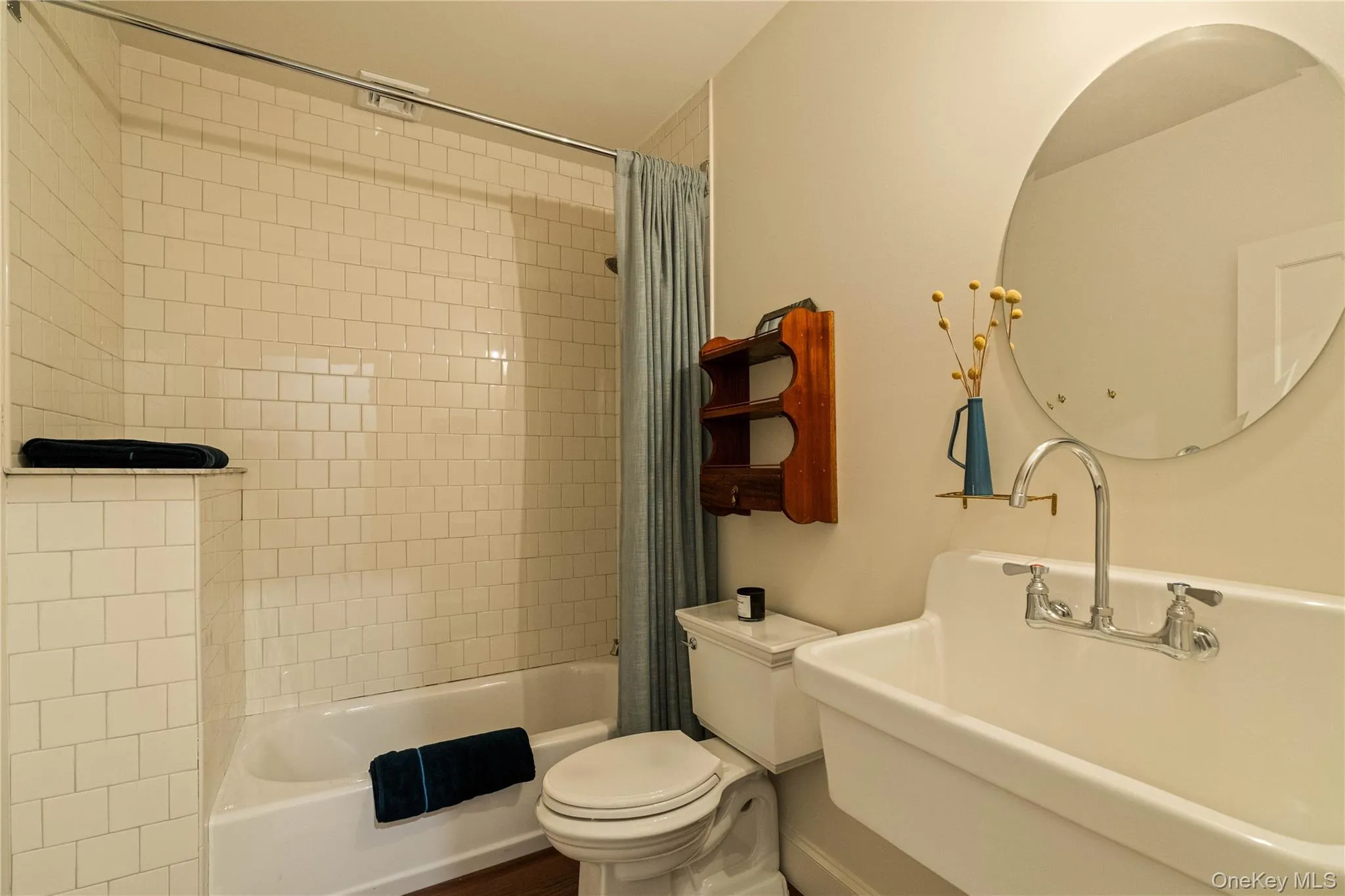 309 State Street, Hudson, NY, 4 Bedrooms Bedrooms, 10 Rooms Rooms,3 BathroomsBathrooms,Residential,For Rent,State,0,1026186 309 State Street, Hudson, NY, 4 Bedrooms Bedrooms, 10 Rooms Rooms,3 BathroomsBathrooms,Residential,For Rent,State,0,1026186