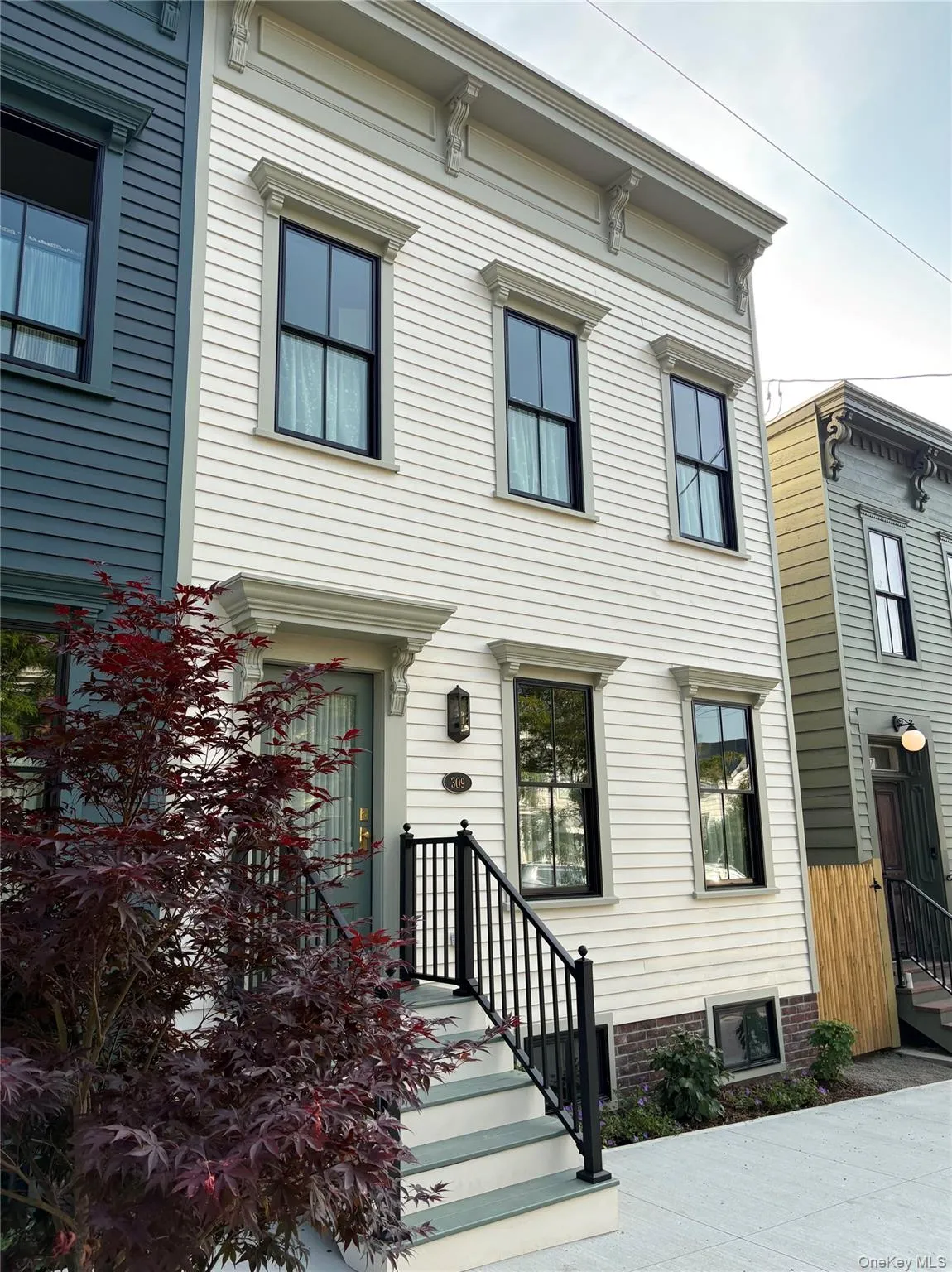 309 State Street, Hudson, NY, 4 Bedrooms Bedrooms, 10 Rooms Rooms,3 BathroomsBathrooms,Residential,For Rent,State,0,1026186 309 State Street, Hudson, NY, 4 Bedrooms Bedrooms, 10 Rooms Rooms,3 BathroomsBathrooms,Residential,For Rent,State,0,1026186
