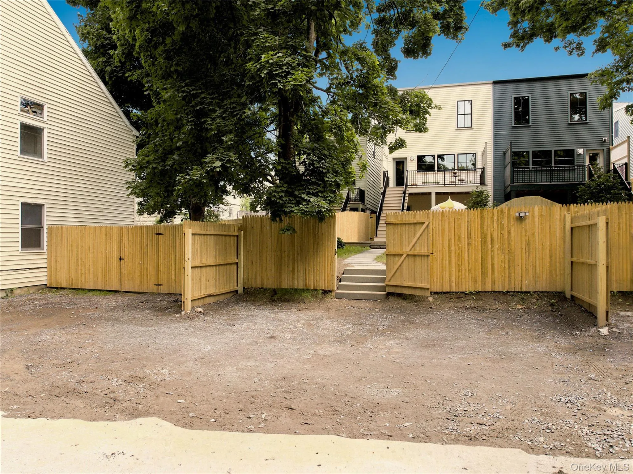 309 State Street, Hudson, NY, 4 Bedrooms Bedrooms, 10 Rooms Rooms,3 BathroomsBathrooms,Residential,For Rent,State,0,1026186 309 State Street, Hudson, NY, 4 Bedrooms Bedrooms, 10 Rooms Rooms,3 BathroomsBathrooms,Residential,For Rent,State,0,1026186