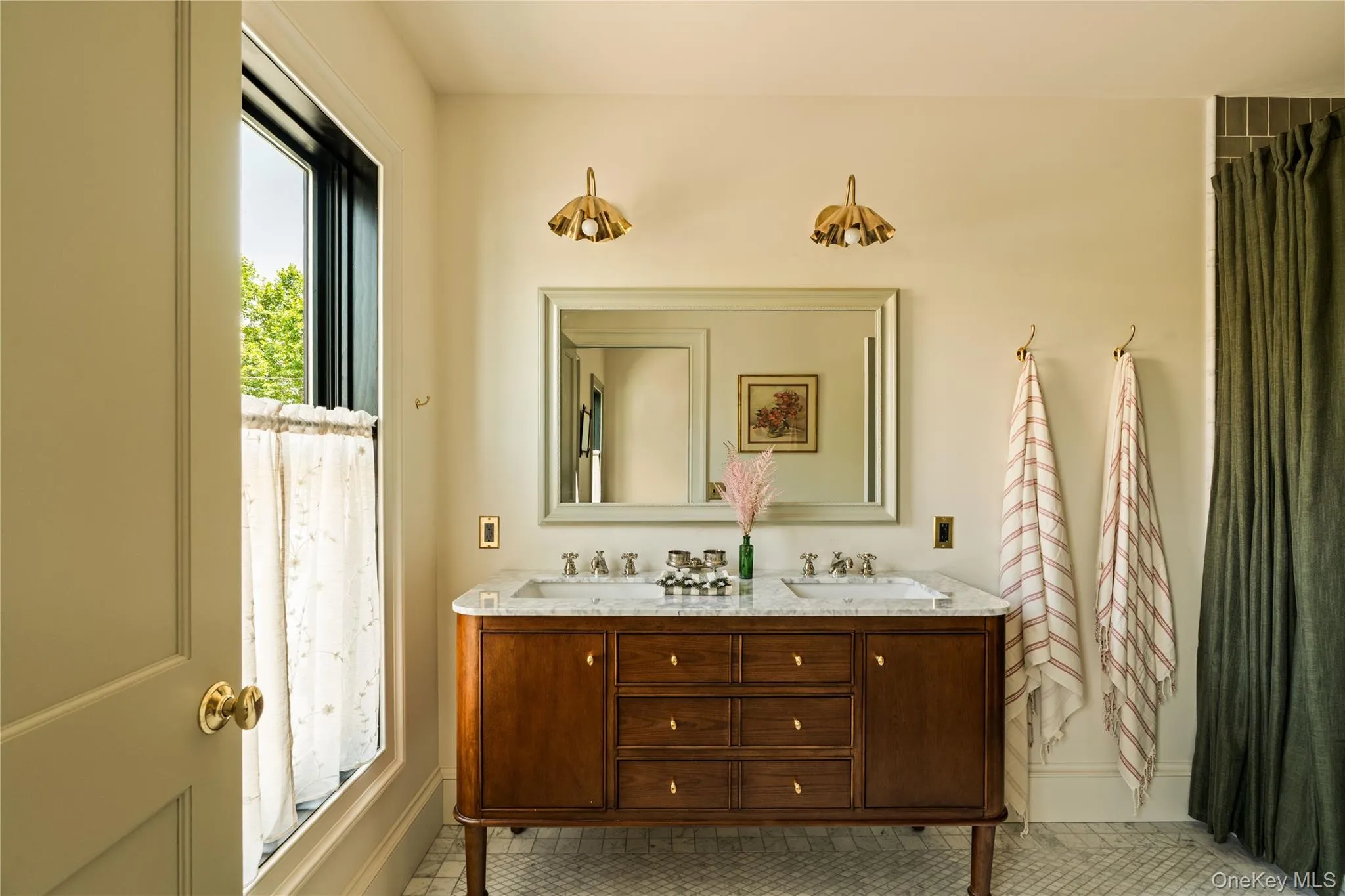309 State Street, Hudson, NY, 4 Bedrooms Bedrooms, 10 Rooms Rooms,3 BathroomsBathrooms,Residential,For Rent,State,0,1026186 309 State Street, Hudson, NY, 4 Bedrooms Bedrooms, 10 Rooms Rooms,3 BathroomsBathrooms,Residential,For Rent,State,0,1026186