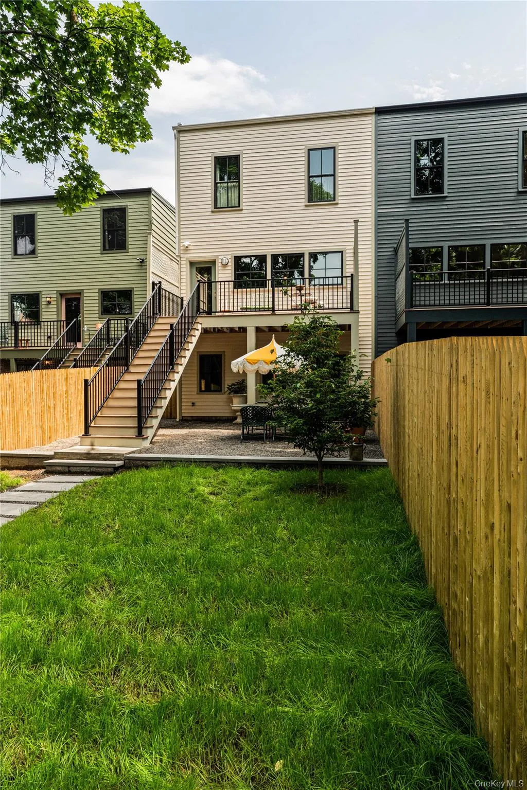 309 State Street, Hudson, NY, 4 Bedrooms Bedrooms, 10 Rooms Rooms,3 BathroomsBathrooms,Residential,For Rent,State,0,1026186 309 State Street, Hudson, NY, 4 Bedrooms Bedrooms, 10 Rooms Rooms,3 BathroomsBathrooms,Residential,For Rent,State,0,1026186