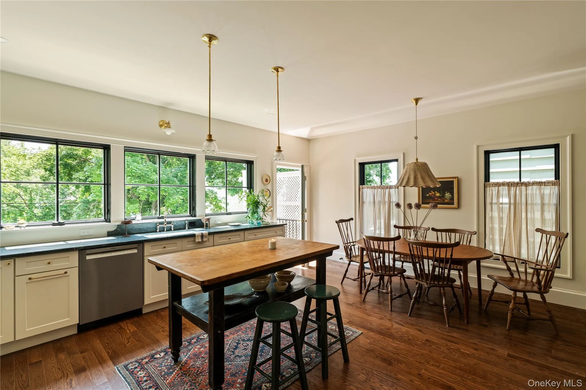 309 State Street, Hudson, NY, 4 Bedrooms Bedrooms, 10 Rooms Rooms,3 BathroomsBathrooms,Residential,For Rent,State,0,1026186 309 State Street, Hudson, NY, 4 Bedrooms Bedrooms, 10 Rooms Rooms,3 BathroomsBathrooms,Residential,For Rent,State,0,1026186