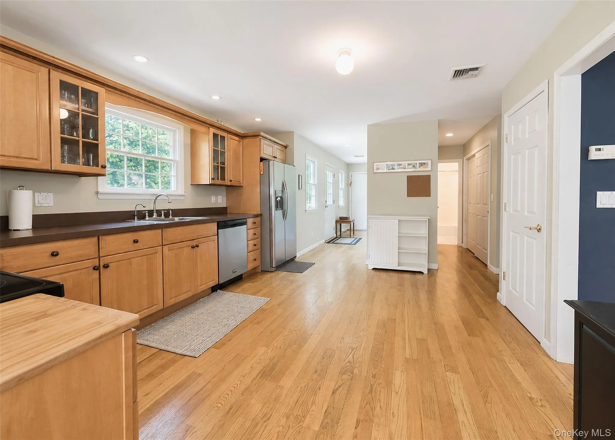 21 Sailer Street, Smithtown, NY, 3 Bedrooms Bedrooms, 7 Rooms Rooms,3 BathroomsBathrooms,Residential,For Rent,Sailer,0,1026187 21 Sailer Street, Smithtown, NY, 3 Bedrooms Bedrooms, 7 Rooms Rooms,3 BathroomsBathrooms,Residential,For Rent,Sailer,0,1026187