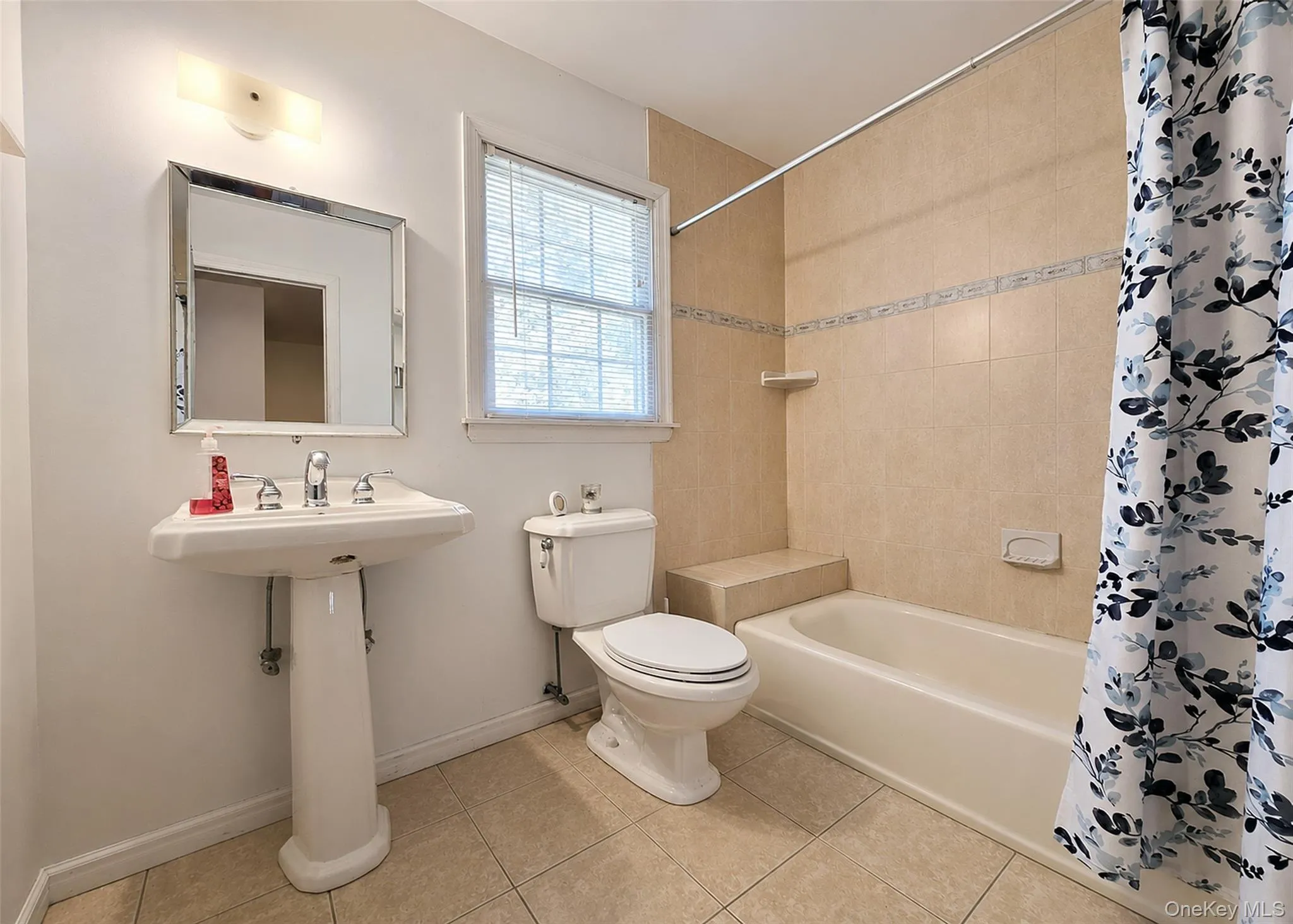 21 Sailer Street, Smithtown, NY, 3 Bedrooms Bedrooms, 7 Rooms Rooms,3 BathroomsBathrooms,Residential,For Rent,Sailer,0,1026187 21 Sailer Street, Smithtown, NY, 3 Bedrooms Bedrooms, 7 Rooms Rooms,3 BathroomsBathrooms,Residential,For Rent,Sailer,0,1026187