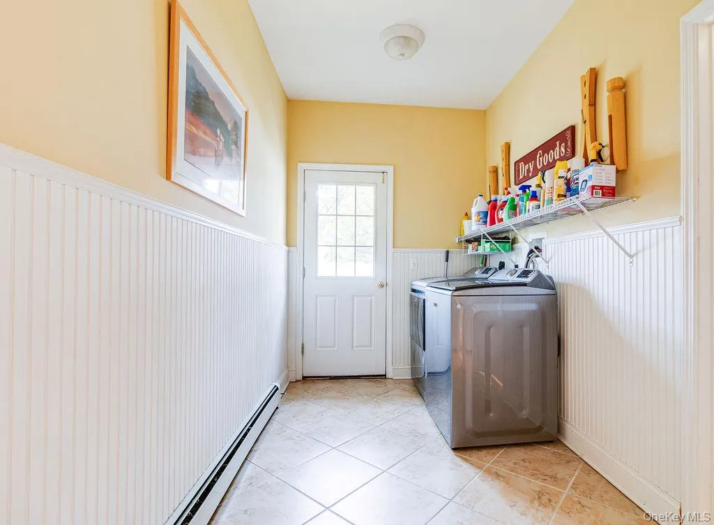 65 Betty Ann Drive, Brookhaven, NY, 5 Bedrooms Bedrooms, 10 Rooms Rooms,2 BathroomsBathrooms,Residential,For Rent,Betty Ann,0,1026188 65 Betty Ann Drive, Brookhaven, NY, 5 Bedrooms Bedrooms, 10 Rooms Rooms,2 BathroomsBathrooms,Residential,For Rent,Betty Ann,0,1026188