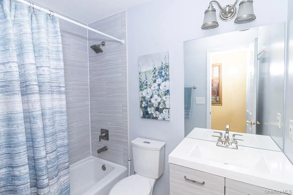 65 Betty Ann Drive, Brookhaven, NY, 5 Bedrooms Bedrooms, 10 Rooms Rooms,2 BathroomsBathrooms,Residential,For Rent,Betty Ann,0,1026188 65 Betty Ann Drive, Brookhaven, NY, 5 Bedrooms Bedrooms, 10 Rooms Rooms,2 BathroomsBathrooms,Residential,For Rent,Betty Ann,0,1026188