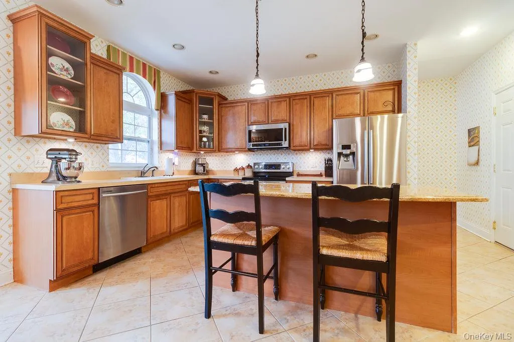 65 Betty Ann Drive, Brookhaven, NY, 5 Bedrooms Bedrooms, 10 Rooms Rooms,2 BathroomsBathrooms,Residential,For Rent,Betty Ann,0,1026188 65 Betty Ann Drive, Brookhaven, NY, 5 Bedrooms Bedrooms, 10 Rooms Rooms,2 BathroomsBathrooms,Residential,For Rent,Betty Ann,0,1026188