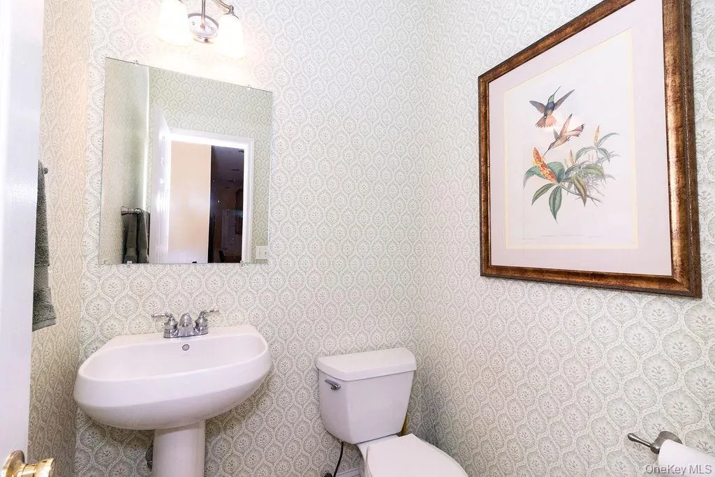 65 Betty Ann Drive, Brookhaven, NY, 5 Bedrooms Bedrooms, 10 Rooms Rooms,2 BathroomsBathrooms,Residential,For Rent,Betty Ann,0,1026188 65 Betty Ann Drive, Brookhaven, NY, 5 Bedrooms Bedrooms, 10 Rooms Rooms,2 BathroomsBathrooms,Residential,For Rent,Betty Ann,0,1026188