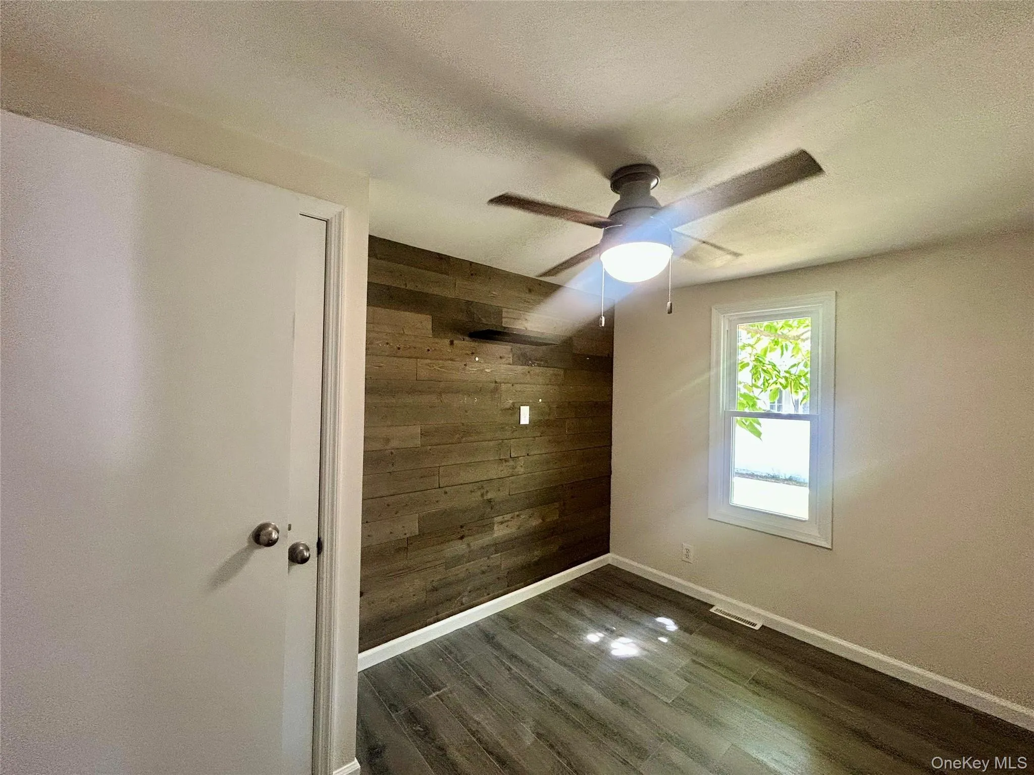 221 Long Island Avenue, Brookhaven, NY, 3 Bedrooms Bedrooms, 6 Rooms Rooms,1 BathroomBathrooms,Residential Lease,For Rent,Long Island,0,1026189 221 Long Island Avenue, Brookhaven, NY, 3 Bedrooms Bedrooms, 6 Rooms Rooms,1 BathroomBathrooms,Residential Lease,For Rent,Long Island,0,1026189