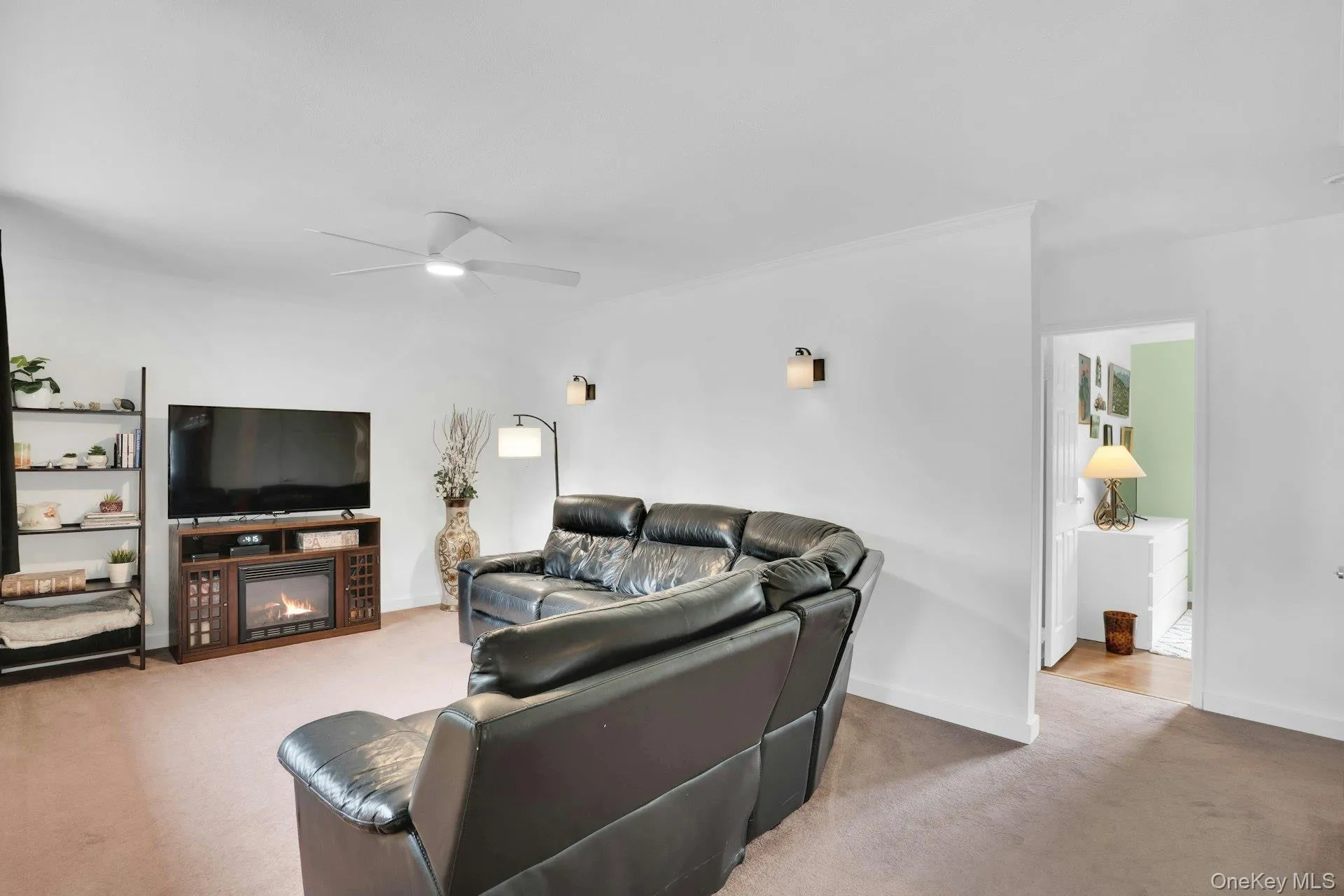 Nice family room. Nice family room.