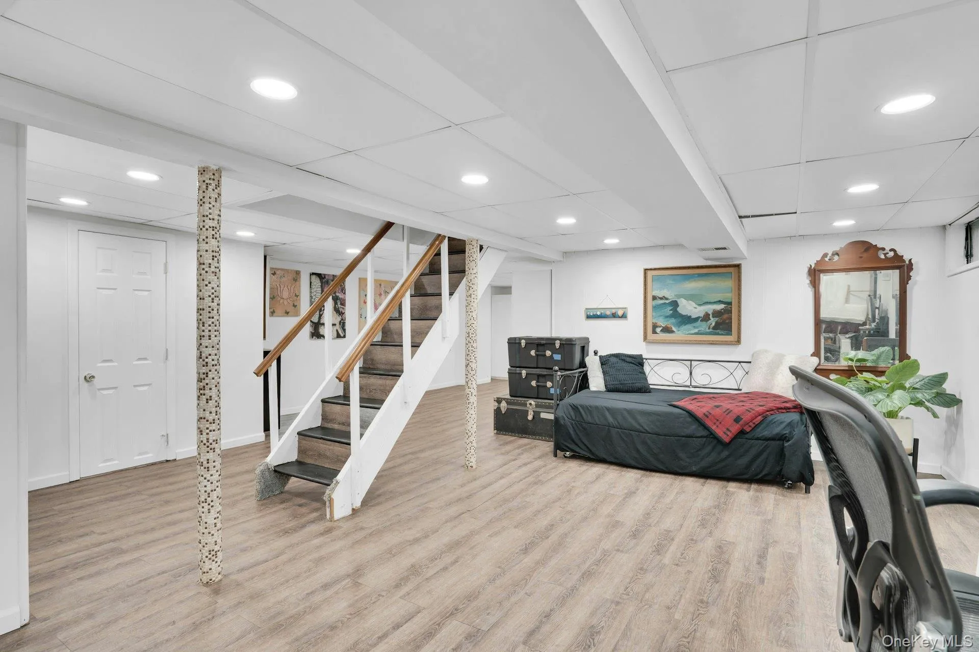 Nicely renovated basement. Nicely renovated basement.