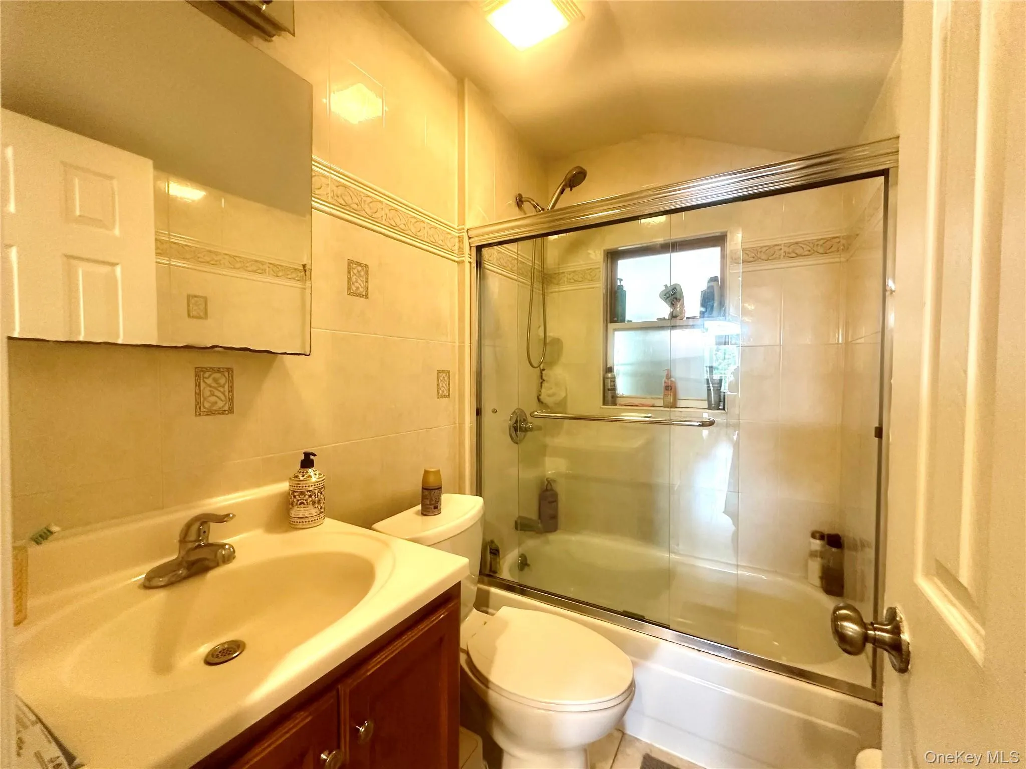 12401 7TH Avenue, New York, NY, 5 Bedrooms Bedrooms, 10 Rooms Rooms,3 BathroomsBathrooms,Residential,For Rent,7TH,0,1026197 12401 7TH Avenue, New York, NY, 5 Bedrooms Bedrooms, 10 Rooms Rooms,3 BathroomsBathrooms,Residential,For Rent,7TH,0,1026197
