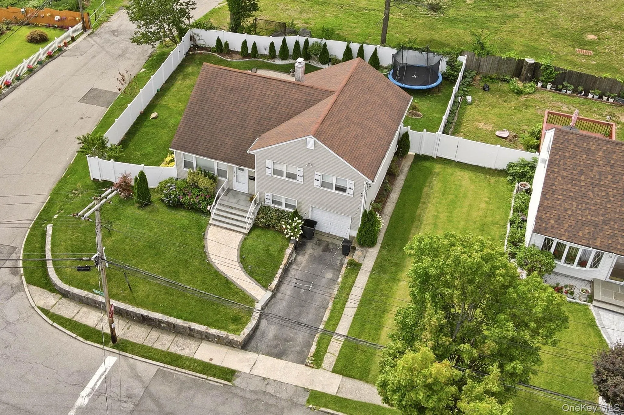 58 Dexter Road, Yonkers, NY, 4 Bedrooms Bedrooms, 7 Rooms Rooms,2 BathroomsBathrooms,Residential,For Rent,Dexter,0,1026199 58 Dexter Road, Yonkers, NY, 4 Bedrooms Bedrooms, 7 Rooms Rooms,2 BathroomsBathrooms,Residential,For Rent,Dexter,0,1026199